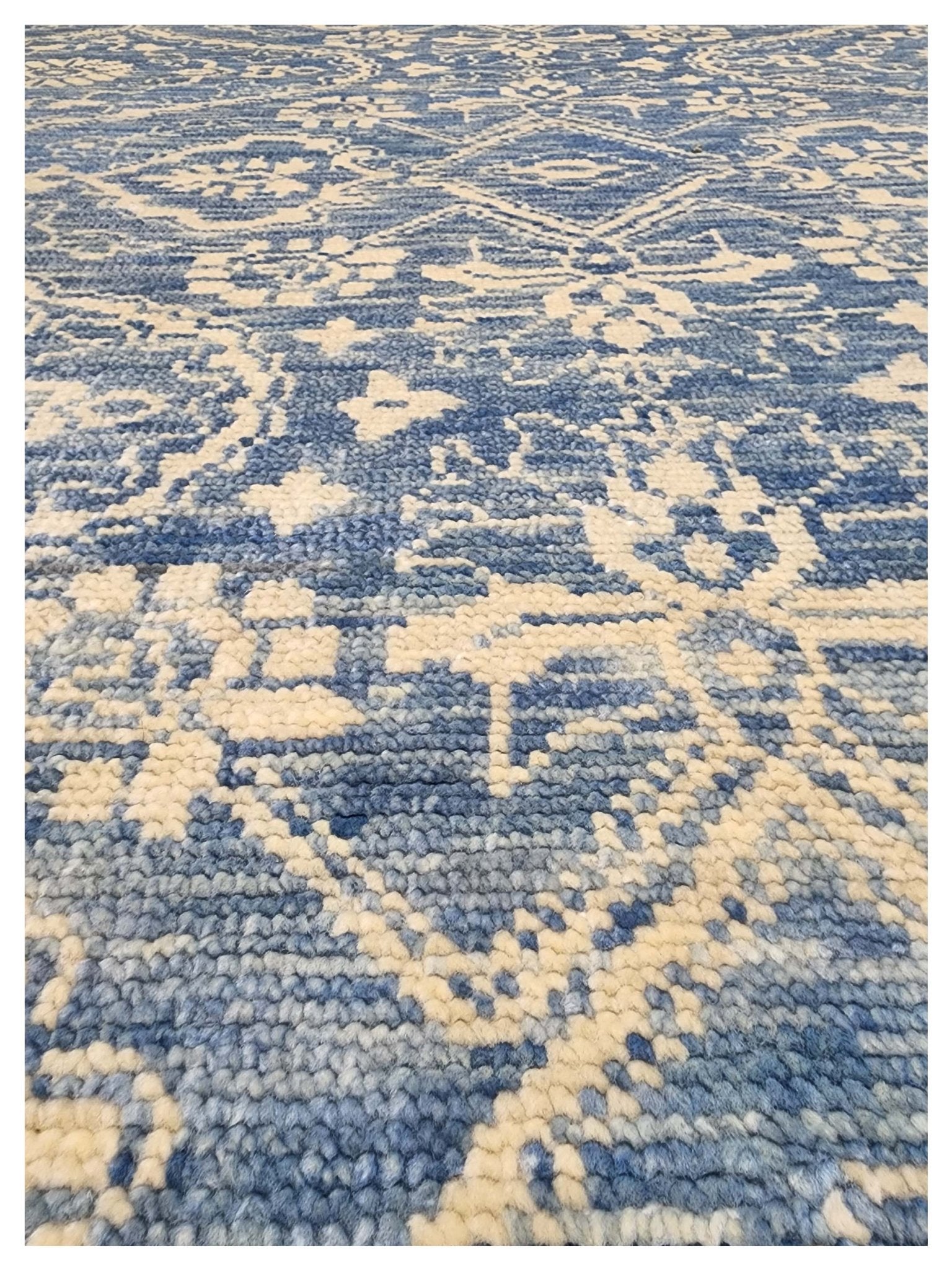 Artisan Amanda Blue Ivory Traditional Knotted Rug - Rugs - Artisan - Atlanta Designer Rugs