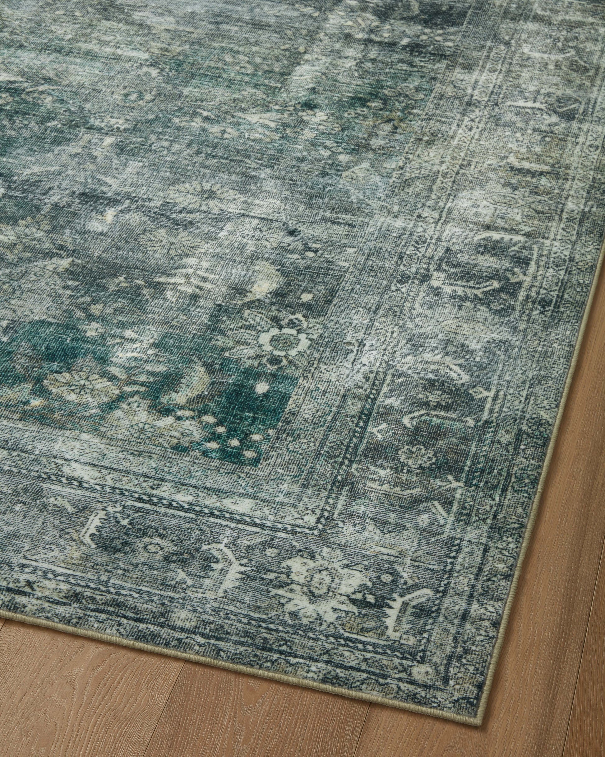 Magnolia Home Banks BAN-03 Blue Lagoon Machine Washable Power Loomed Rug