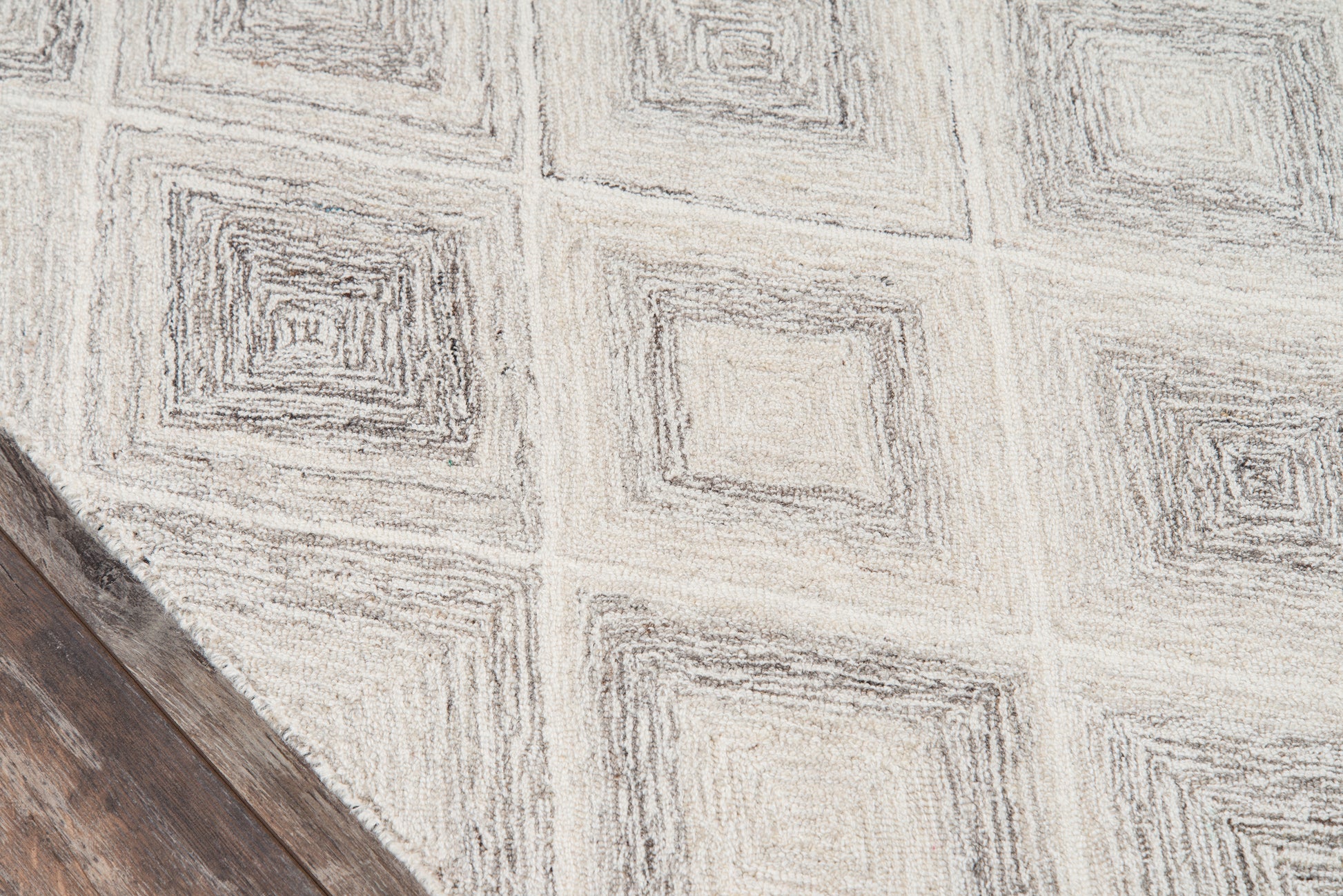 Momeni Cortland  Beige  Contemporary