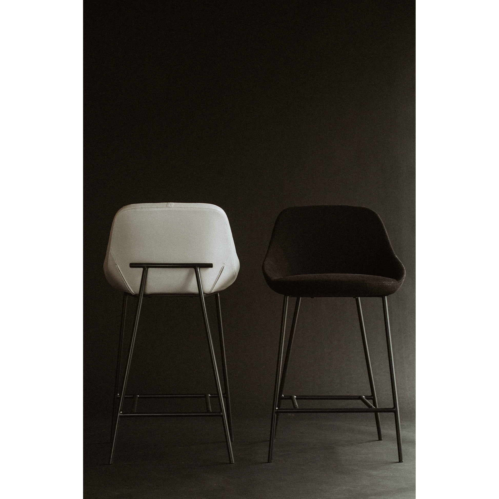 Moes Home Counter Stools Shelby Black Contemporary Furniture