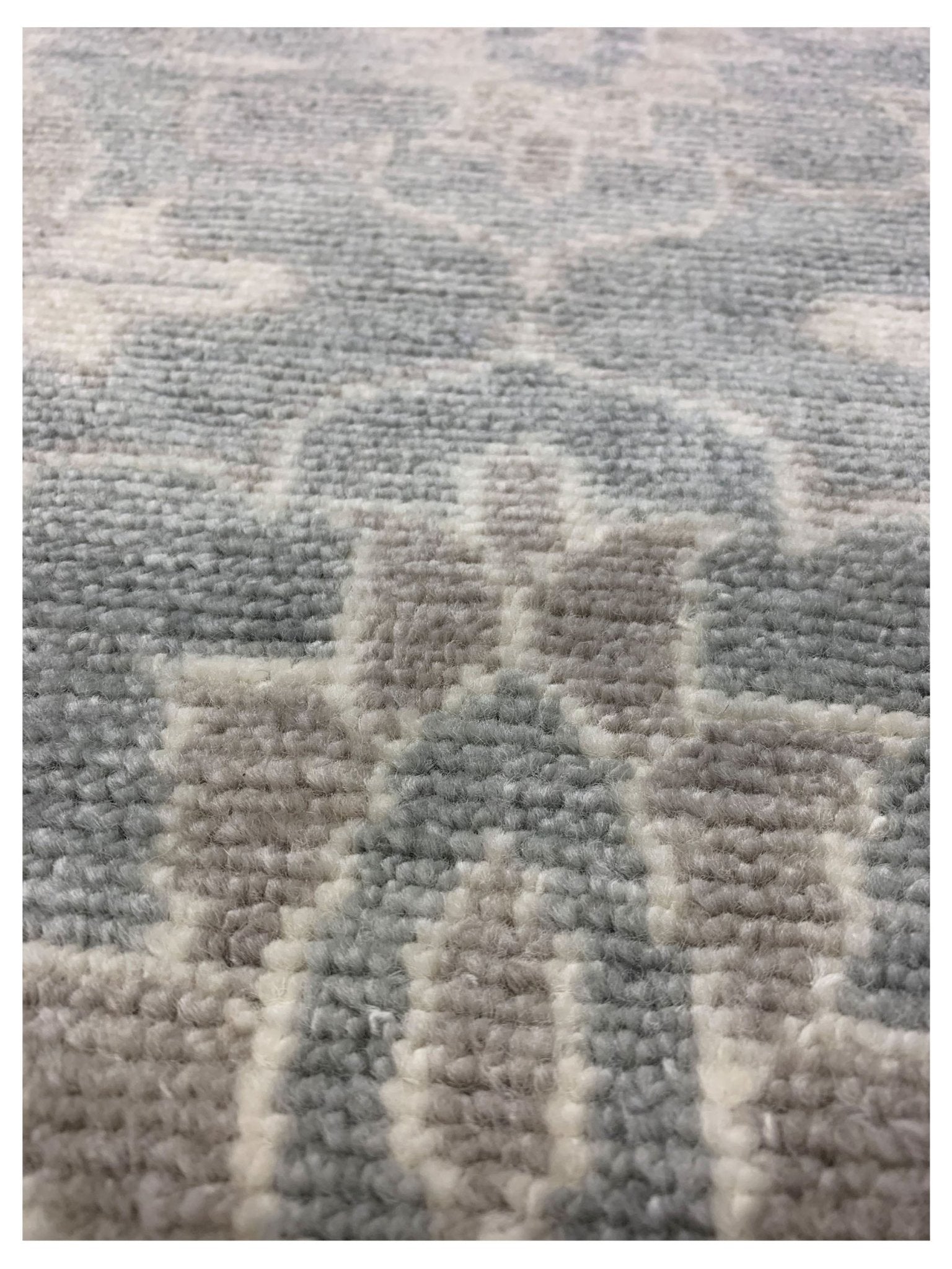 Artisan Uma Grey Traditional Knotted Rug - Rugs - Artisan - Atlanta Designer Rugs