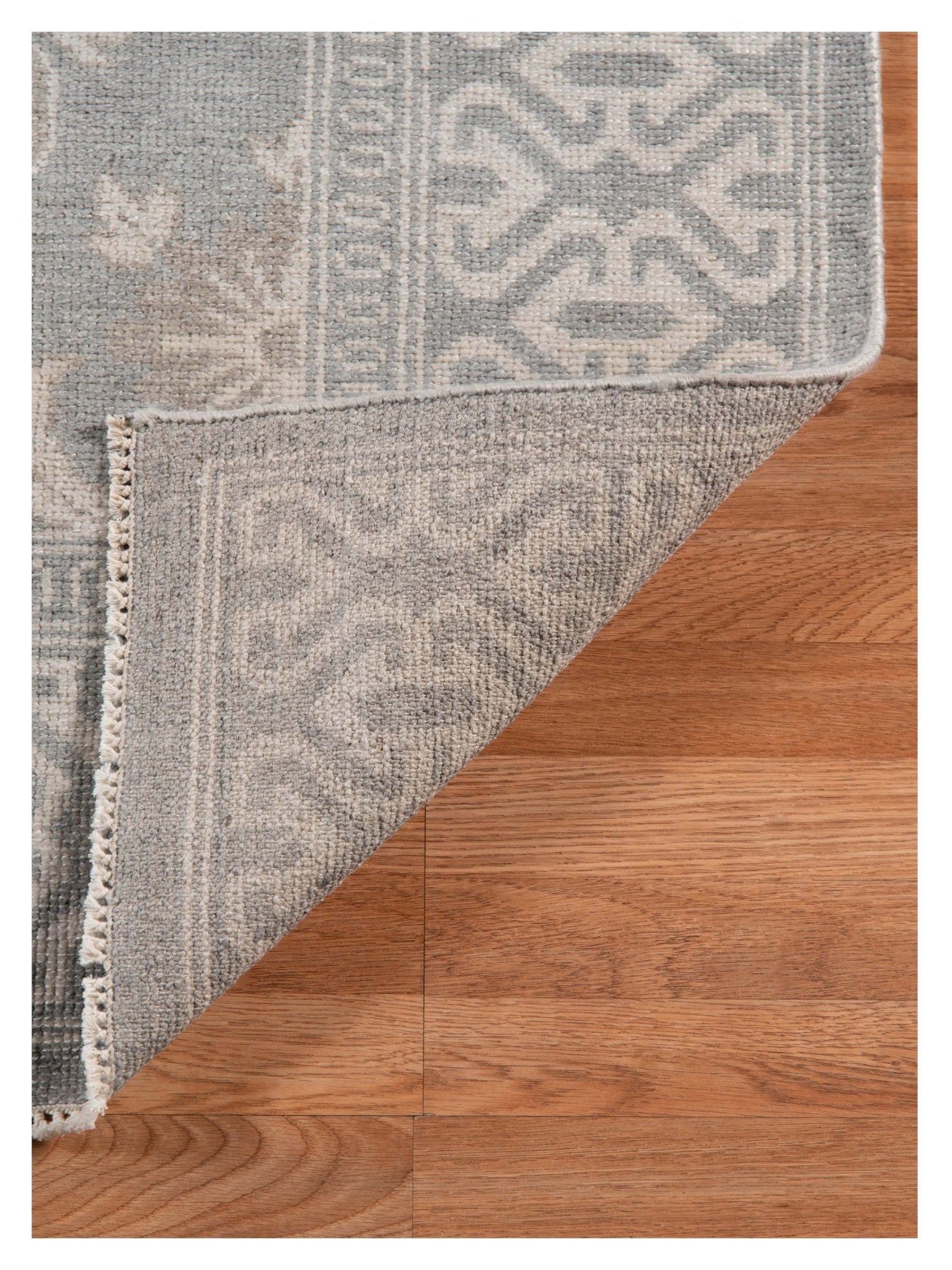 Limited EMRALD EM - 202 GRAY Traditional Knotted Rug - Rugs - Limited - Atlanta Designer Rugs