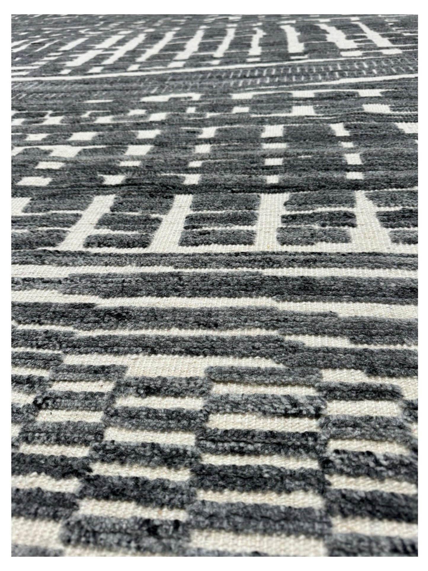 Artisan Harmony Grey White Transitional Knotted Rug - Rugs - Artisan - Atlanta Designer Rugs