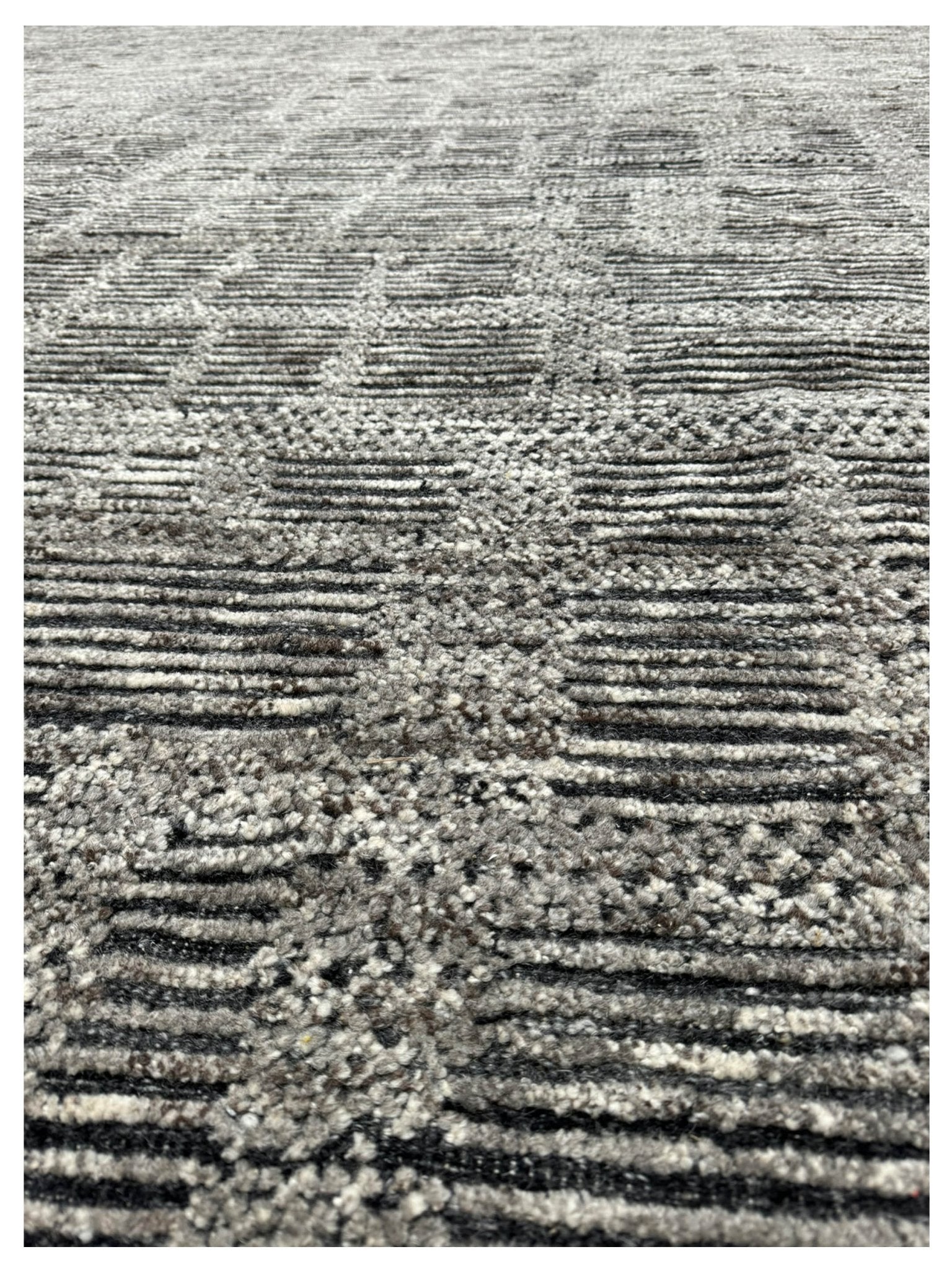 Artisan Harmony Grey Black Contemporary Knotted Rug - Rugs - Artisan - Atlanta Designer Rugs