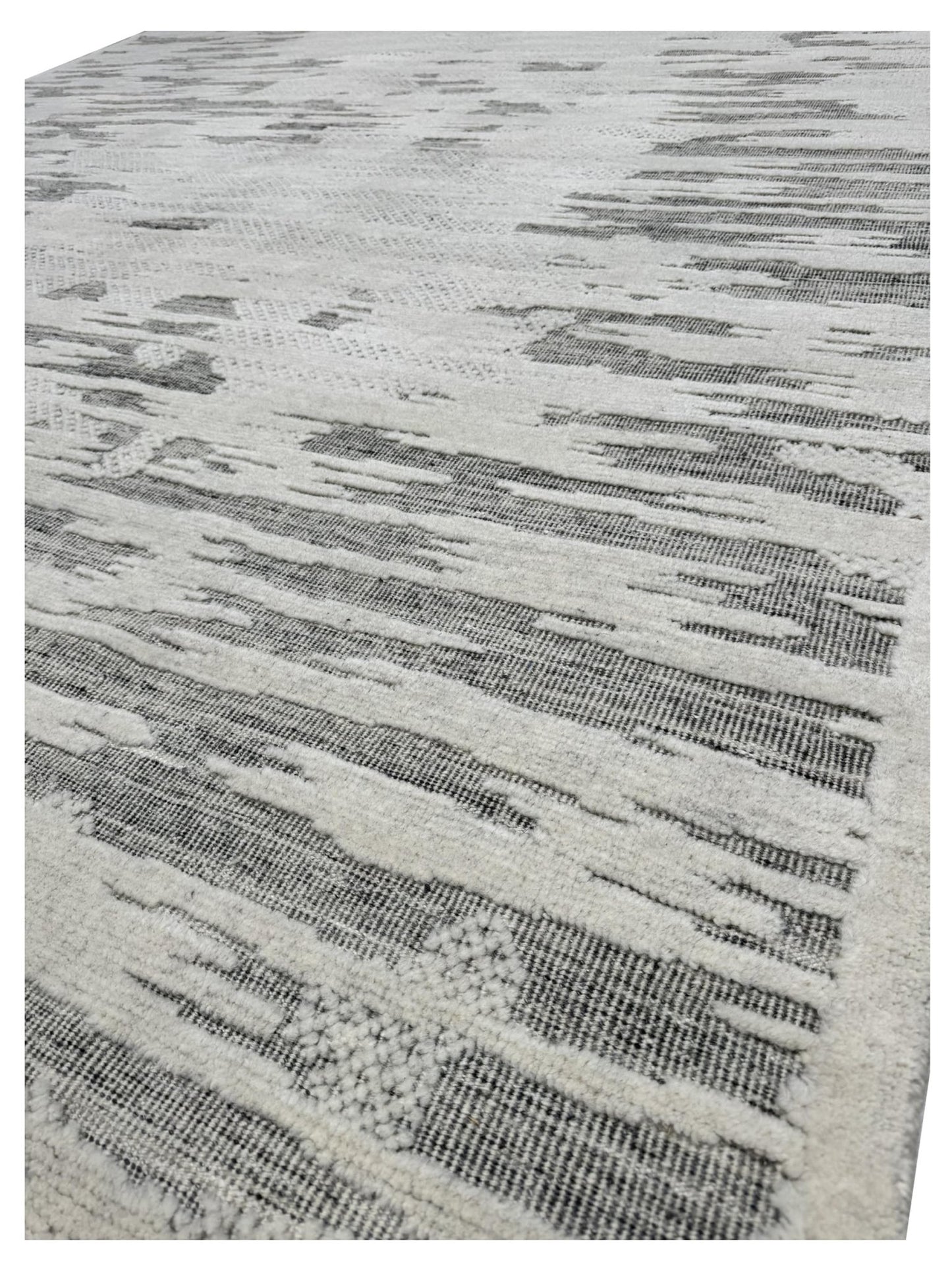 Artisan Harmony White Silver Transitional Knotted Rug - Rugs - Artisan - Atlanta Designer Rugs