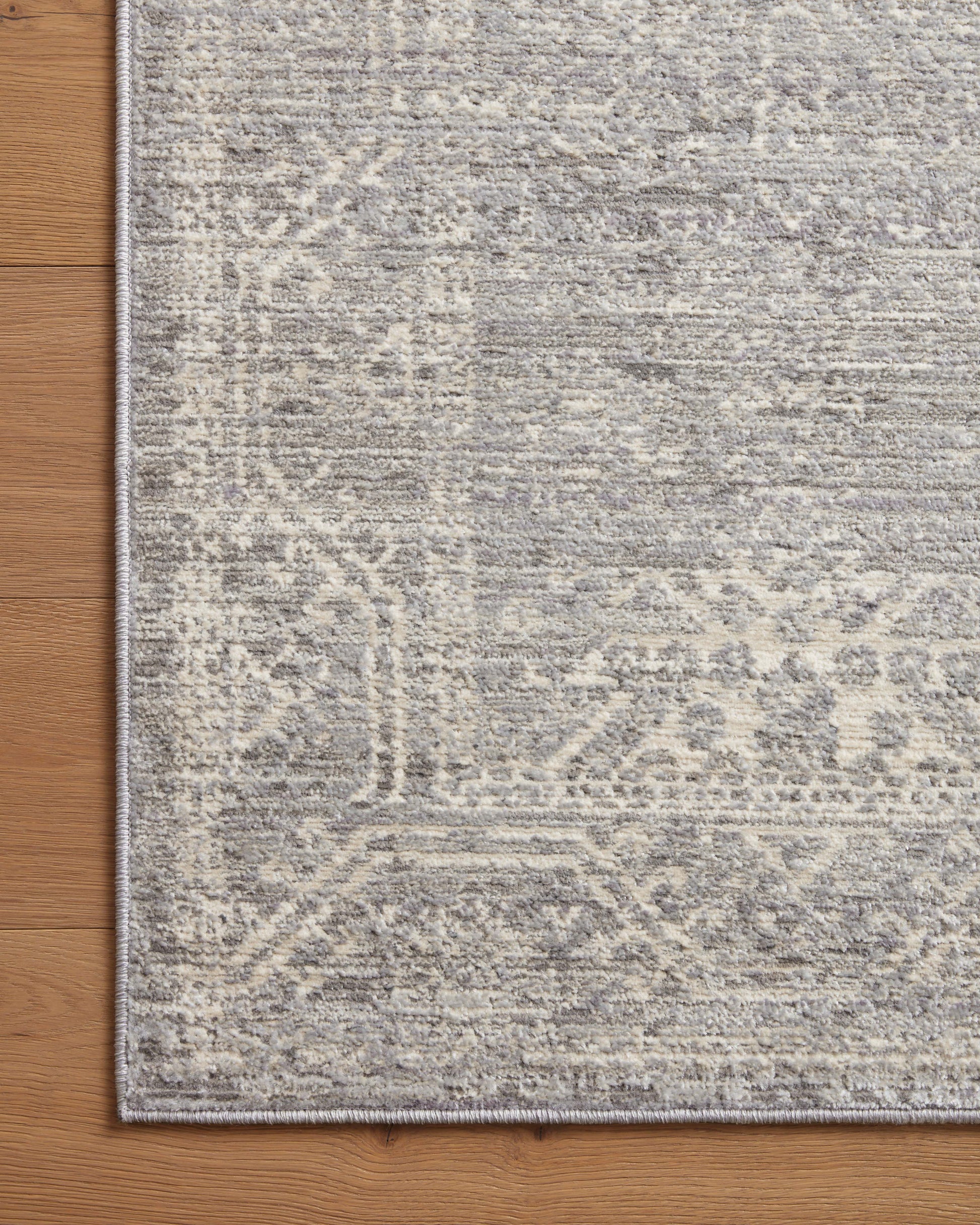 Loloi Indra INA-02 Silver Ivory Contemporary Power Loomed Rug