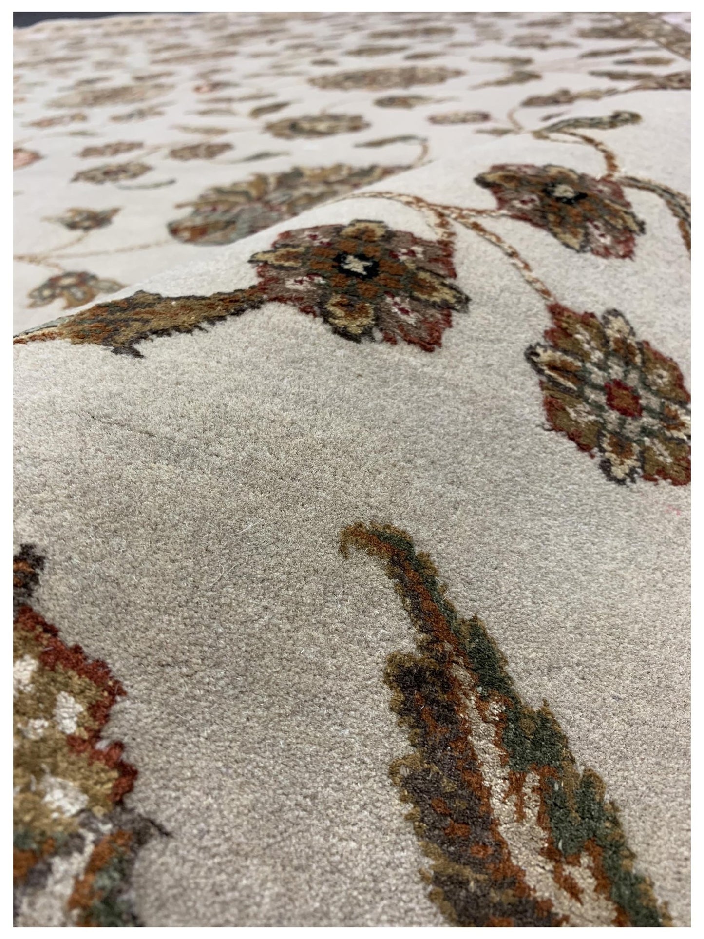 Artisan Winona Gold Ivory Traditional Knotted Rug - Rugs - Artisan - Atlanta Designer Rugs