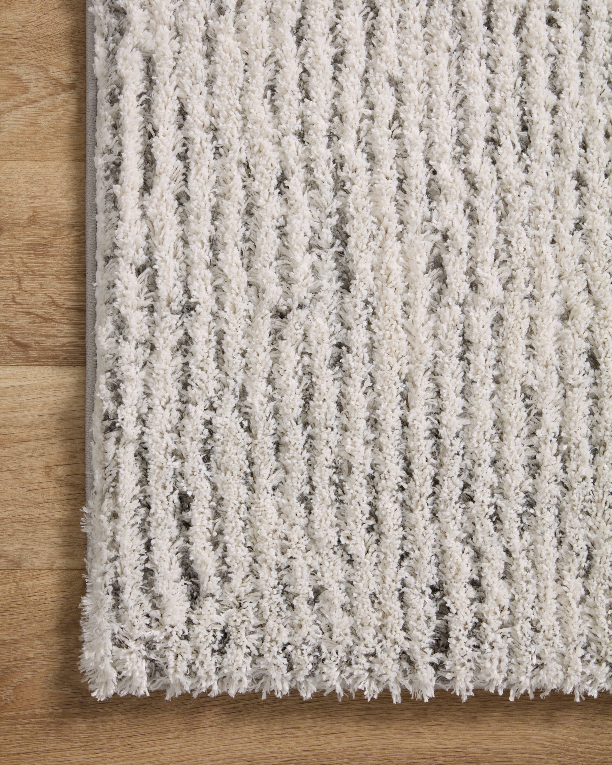 Loloi Levitt Shag LEV-02 Ivory Grey Shag Power Loomed Rug