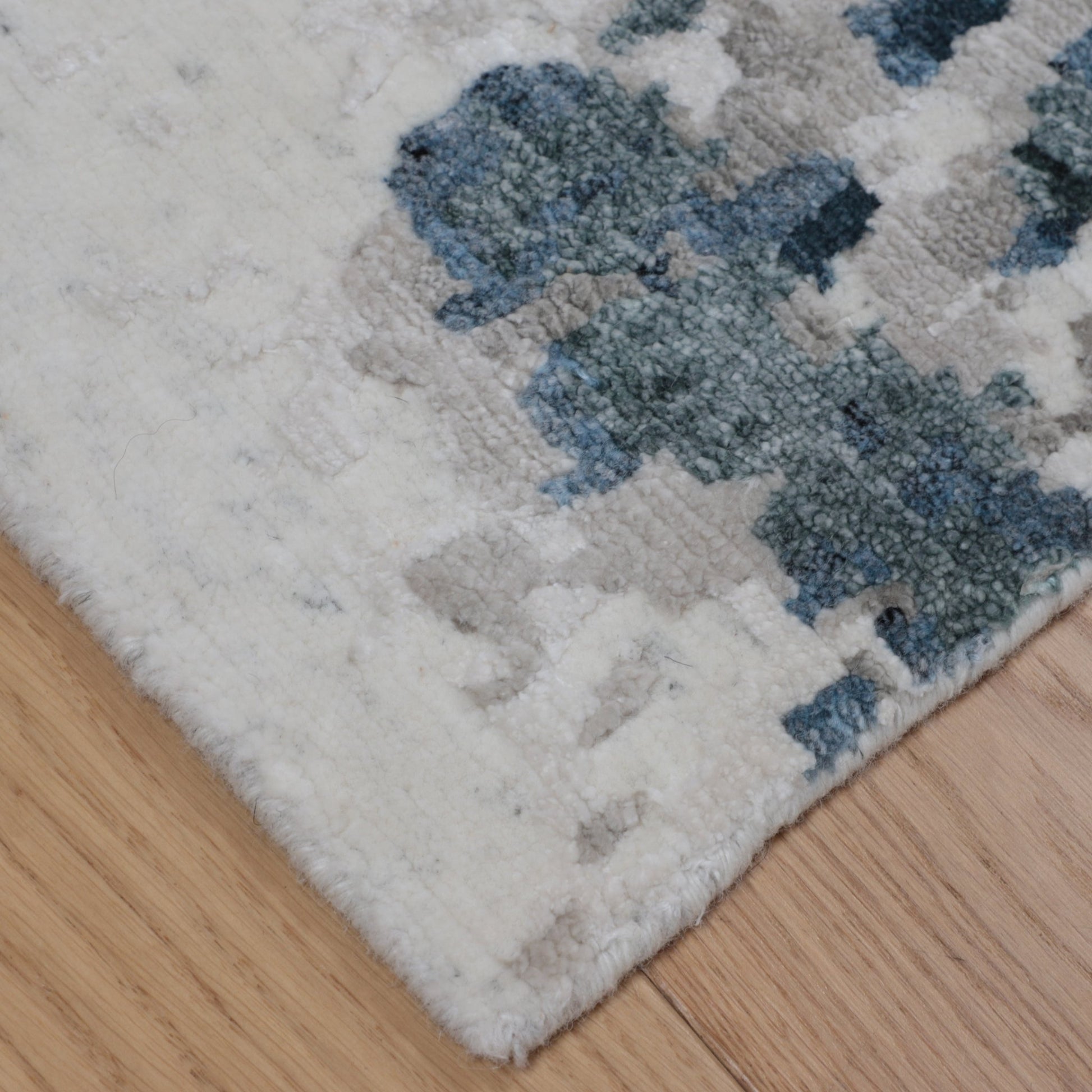 Artisan Mary Ivory Aqua Contemporary Knotted Rug - Rugs - Artisan - Atlanta Designer Rugs