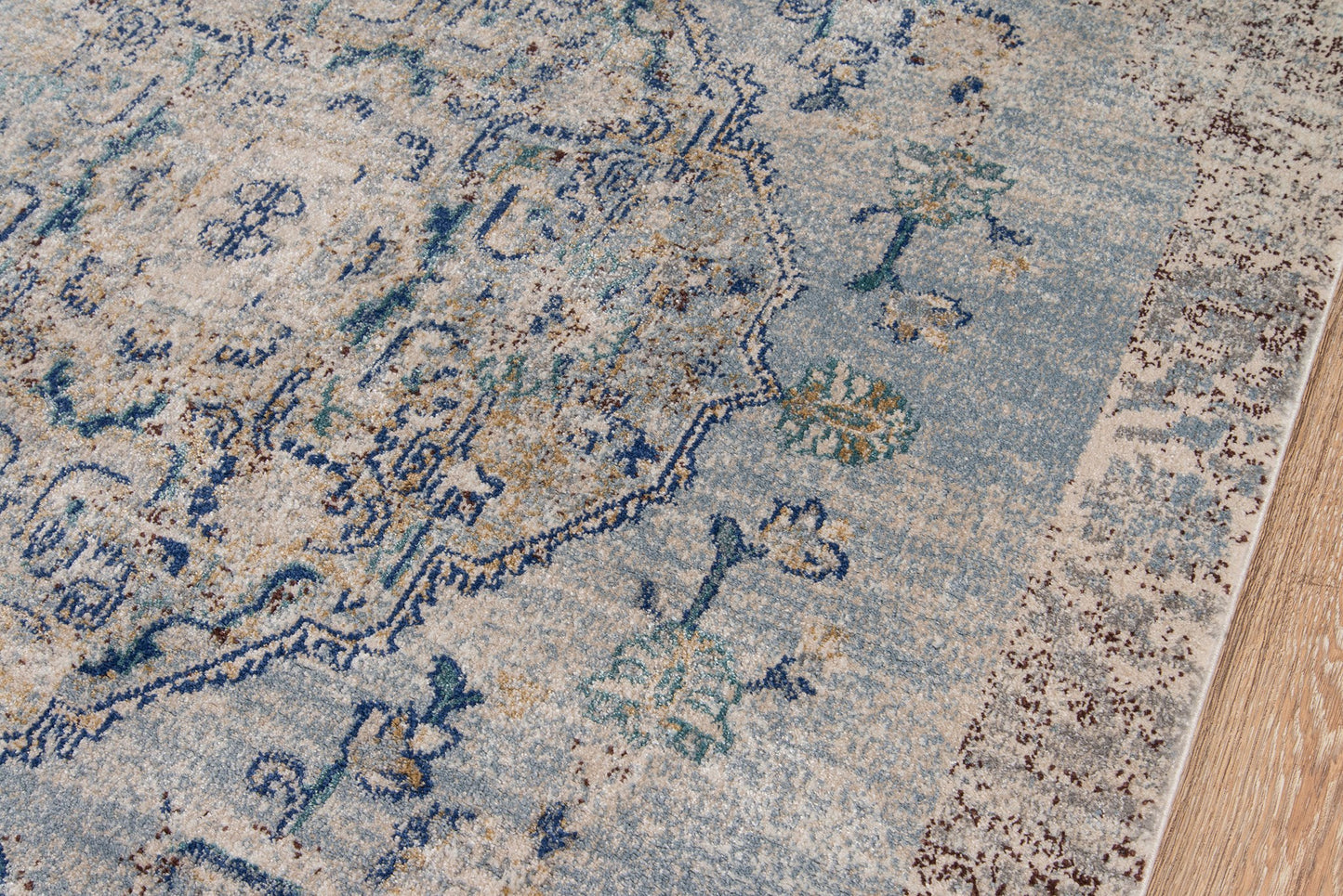 Momeni Amelia AM-02 Light Blue Traditional Machine Made Rug