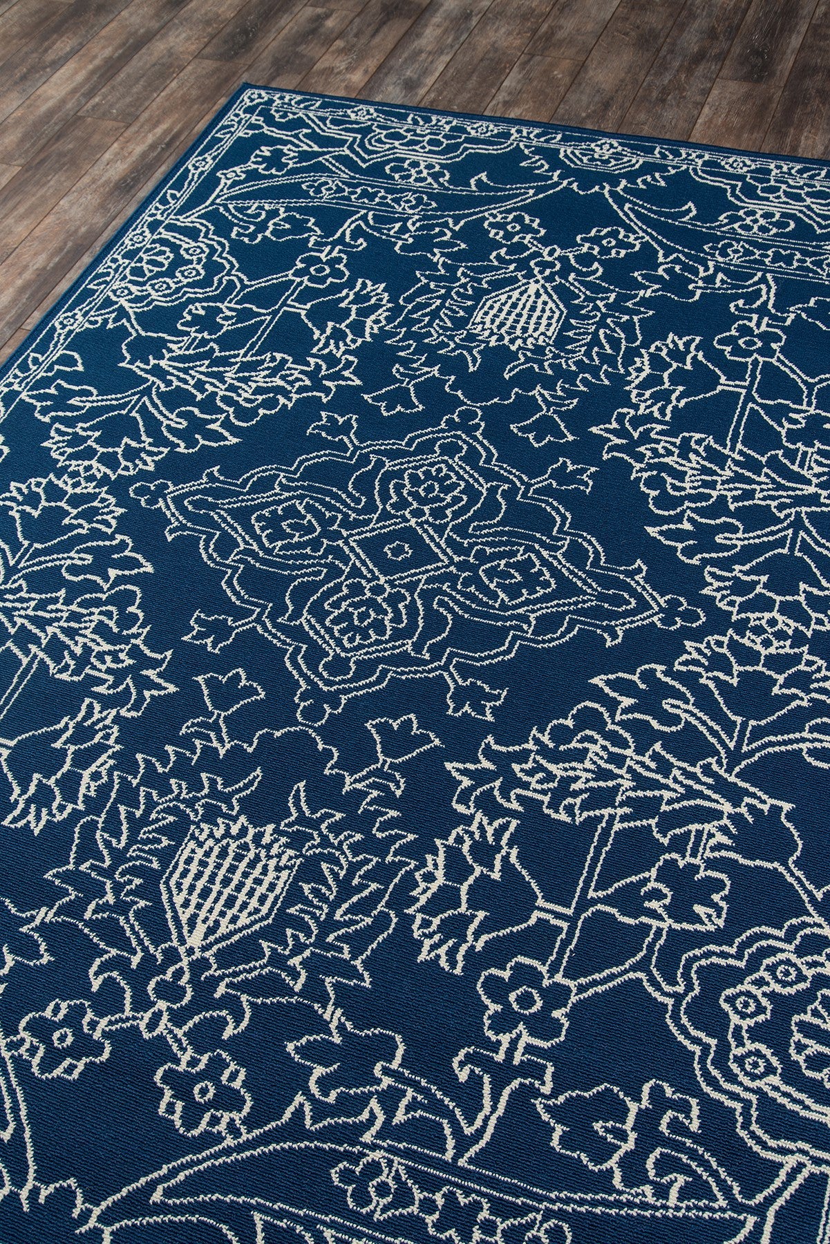 Momeni Baja BAJ22 Blue Traditional Machine Made Rug