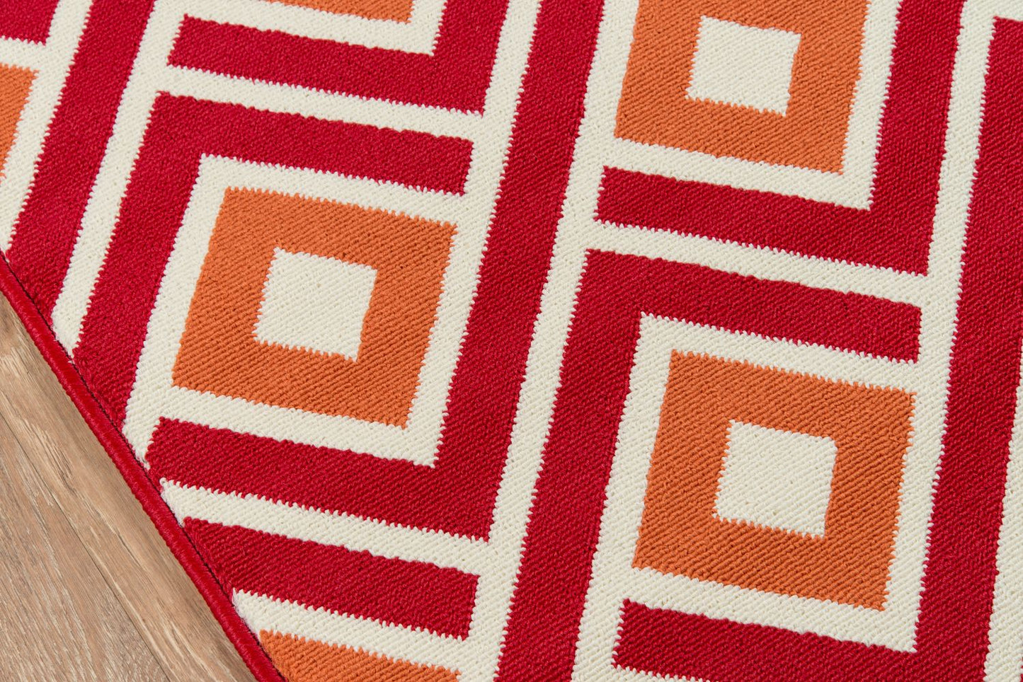 Momeni Baja BAJ-7 Red Contemporary Machine Made Rug