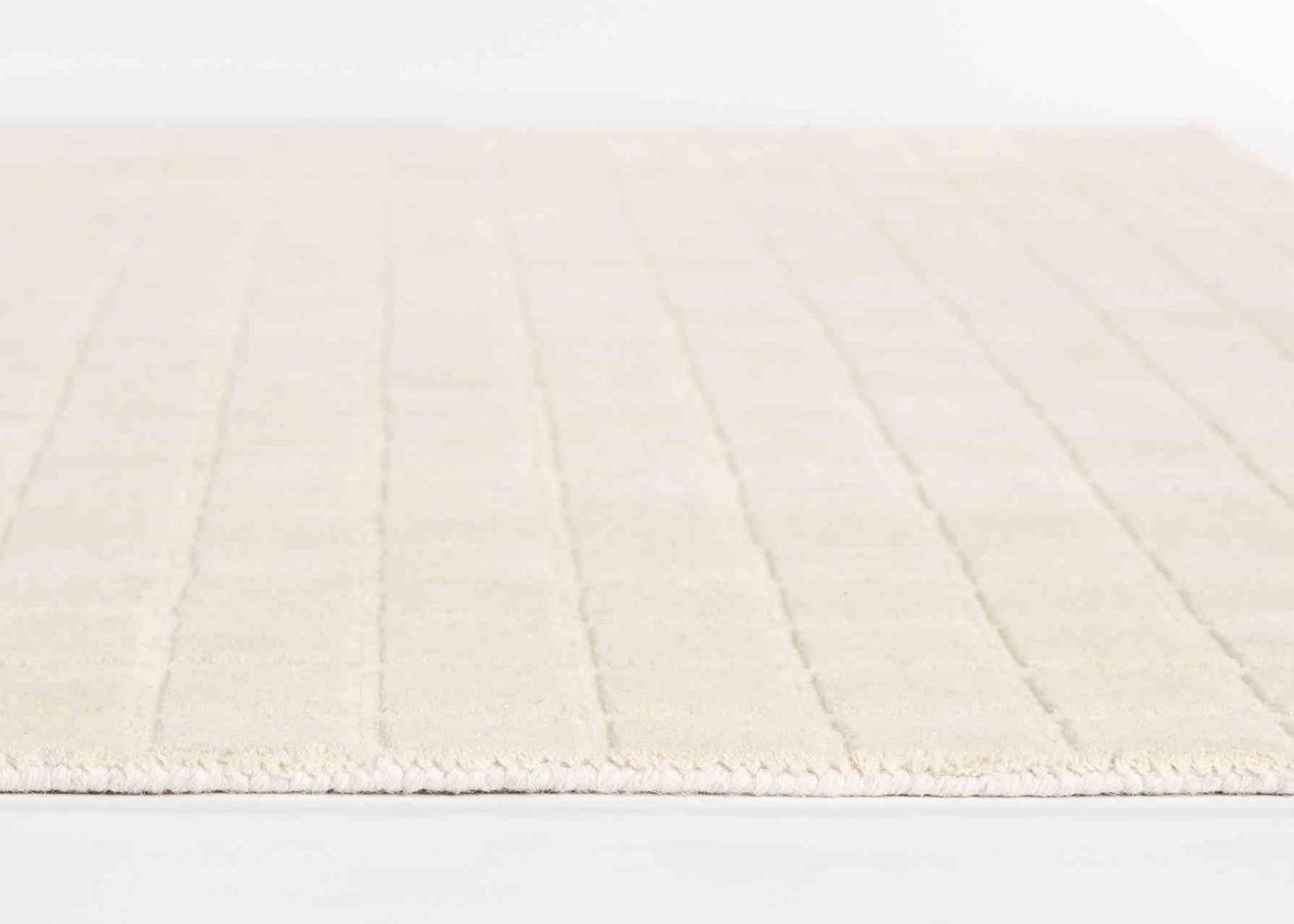 Momeni Contour CON-1 Ivory Contemporary Hand Woven Rug