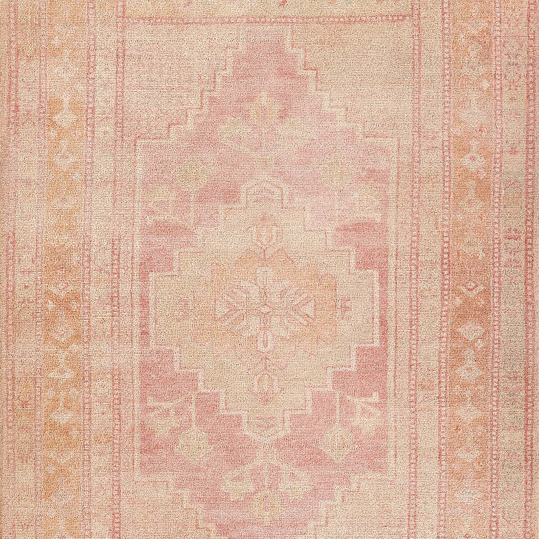 Momeni Luna LNA-3 Pink Traditional Hand Tufted Rug