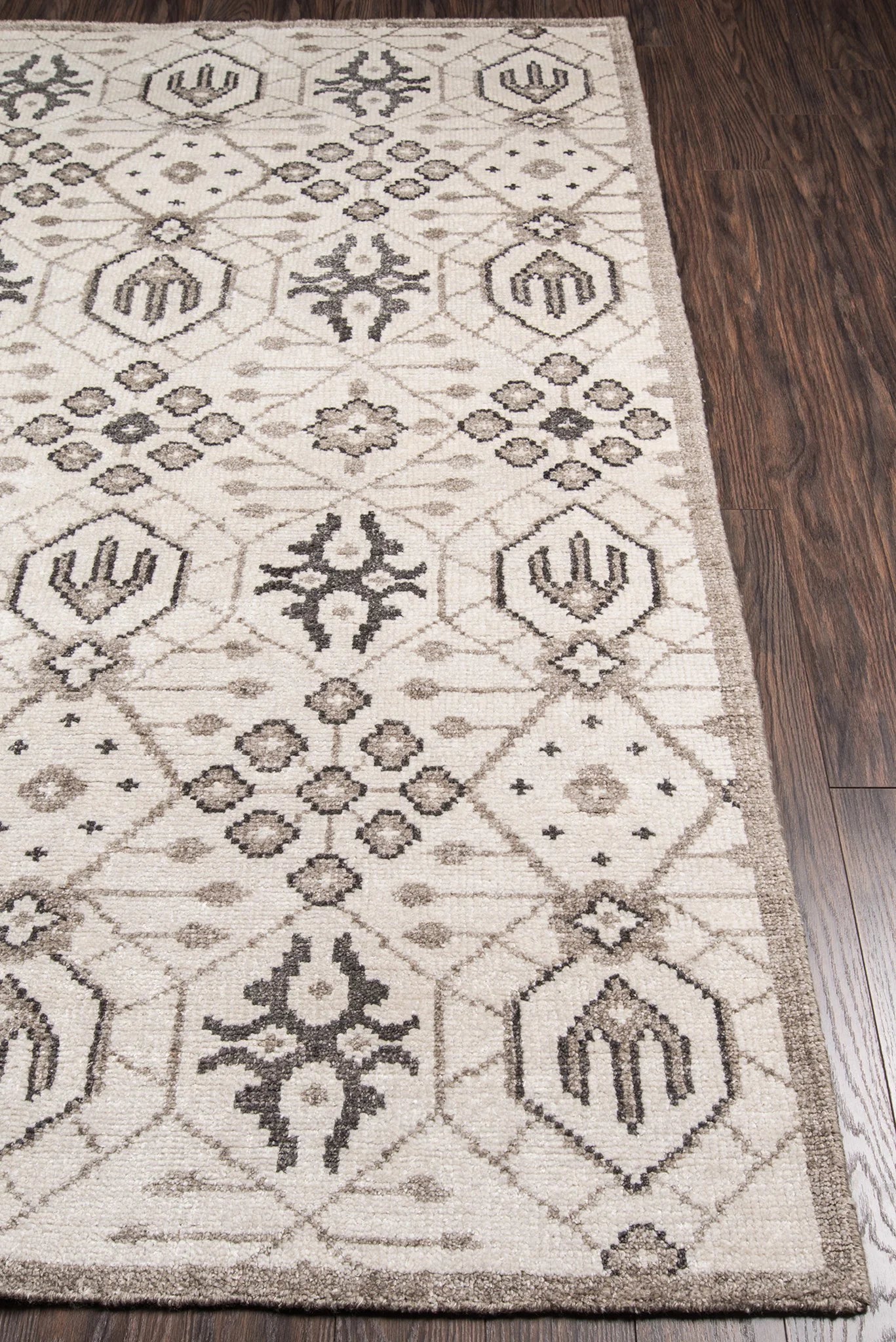 Momeni Nova NOV-1 Ivory Contemporary Hand Knotted Rug