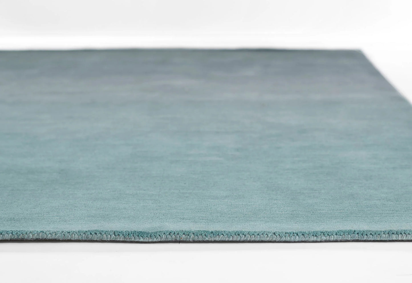 Momeni Ombre OMB-1 Blue Contemporary Hand Loomed Rug