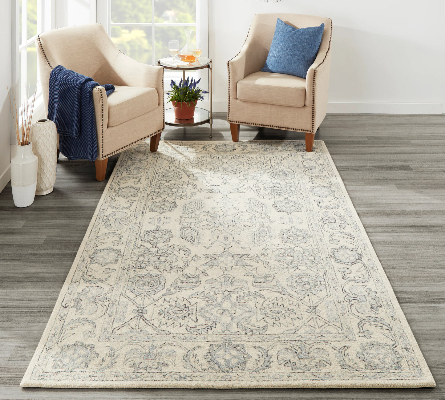 Momeni Tangier TAN37 Ivory Traditional Hand Tufted Rug