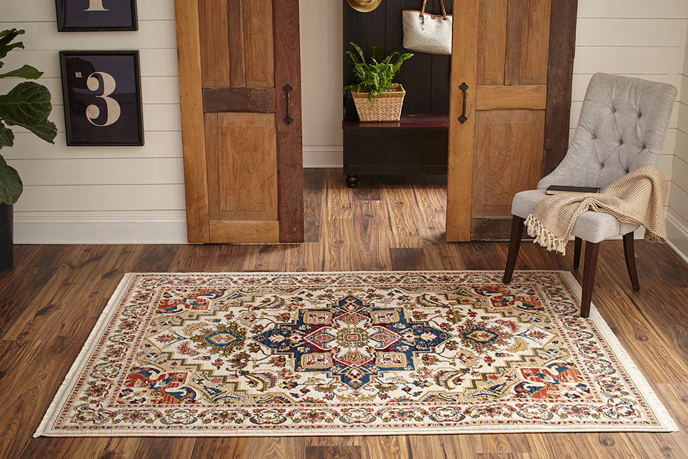 Momeni Lenox LE-01 Ivory Traditional Machine Made Rug