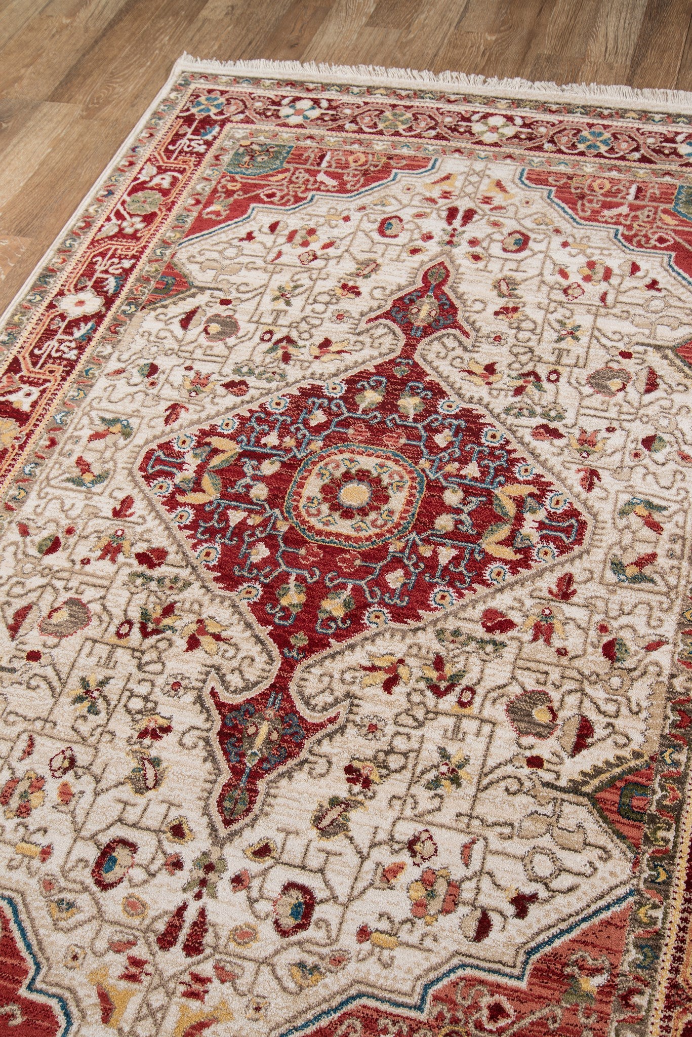 Momeni Lenox LE-02 Red Traditional Machine Made Rug