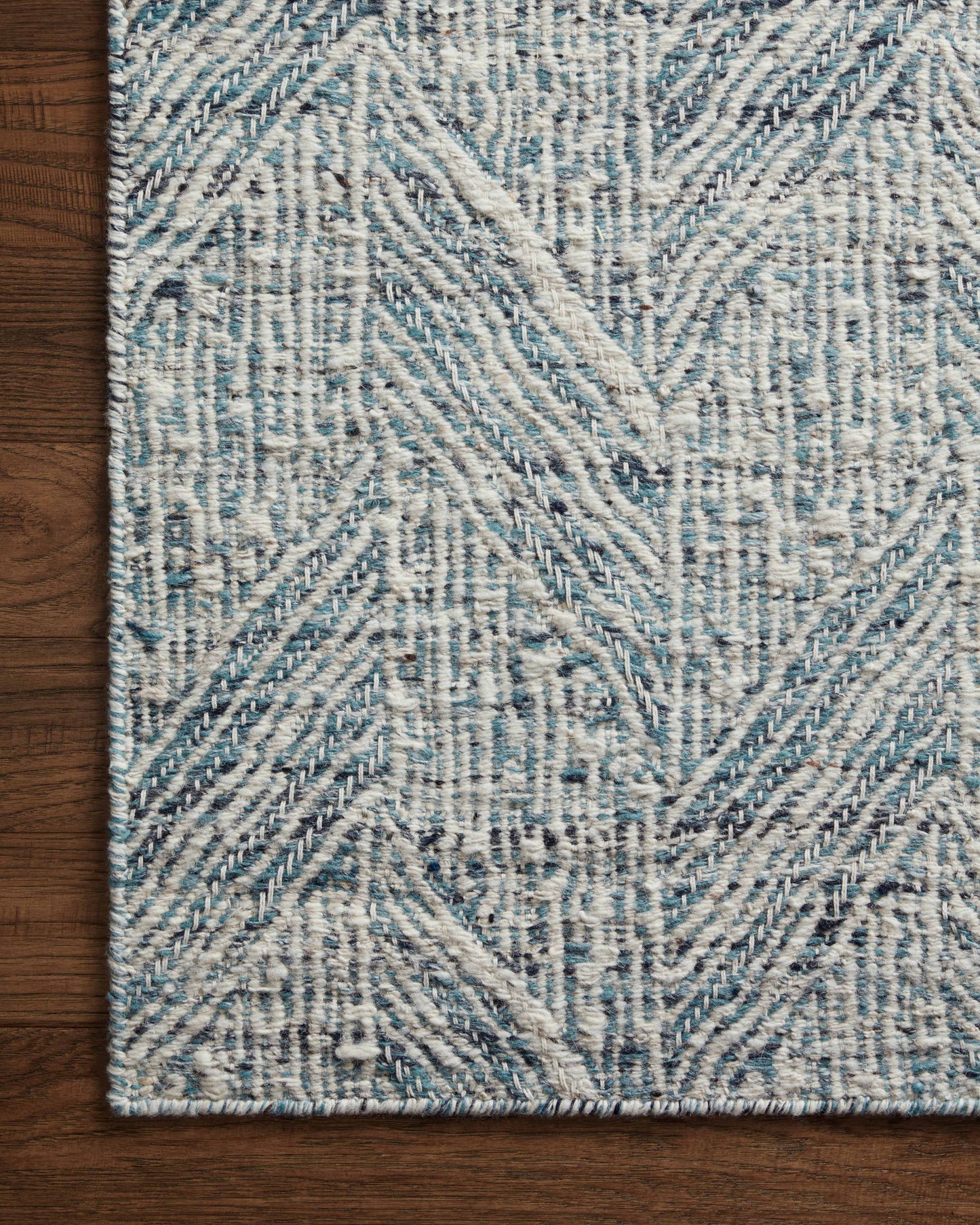 Loloi Raven RAV-01 Blue Ivory Traditional Hand Woven Rug