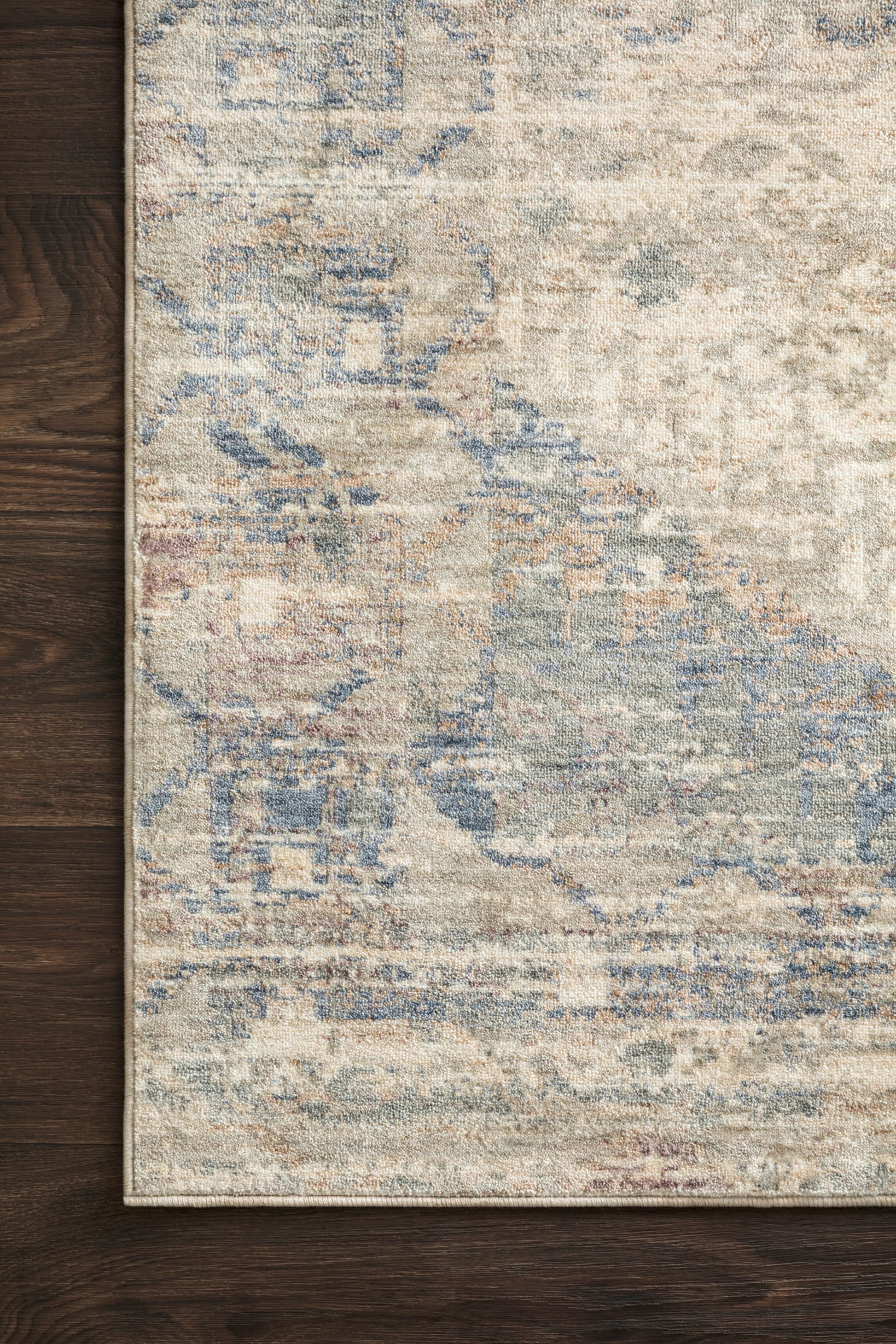 Loloi Revere REV-06 Ivory Blue Traditional Power Loomed Rug