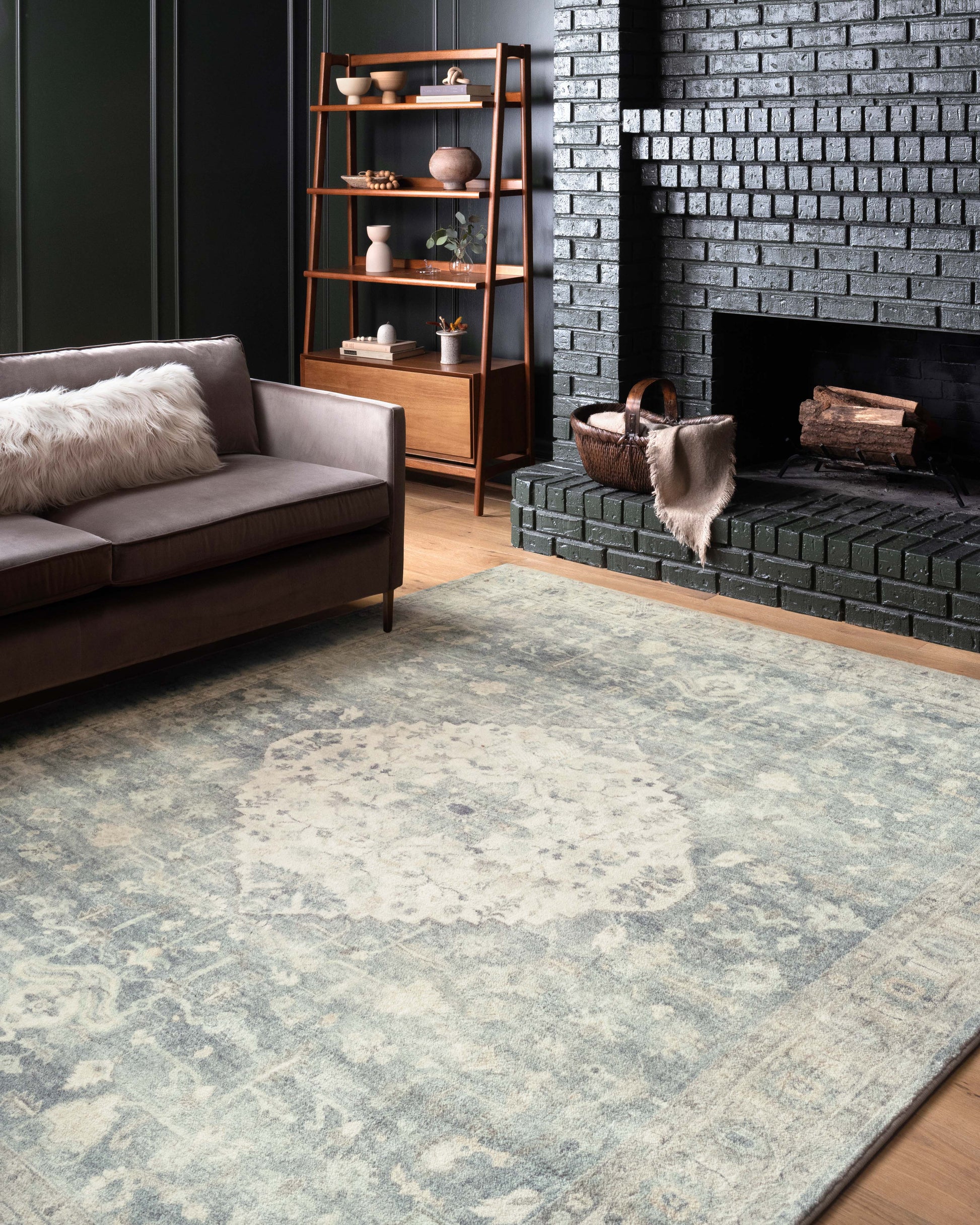 Loloi II Rosette ROS-07 Denim Fog Traditional Power Loomed Rug