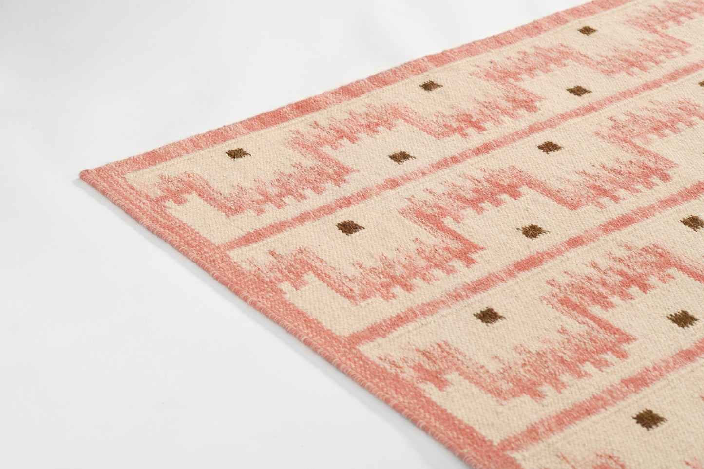 Momeni Scandi  Blush  Contemporary