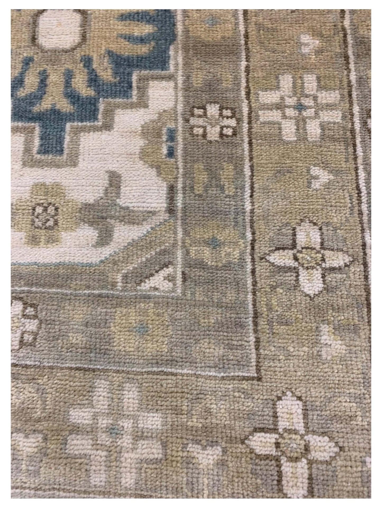 Artisan Cameron Ivory Lt.Blue Traditional Knotted Rug - Rugs - Artisan - Atlanta Designer Rugs