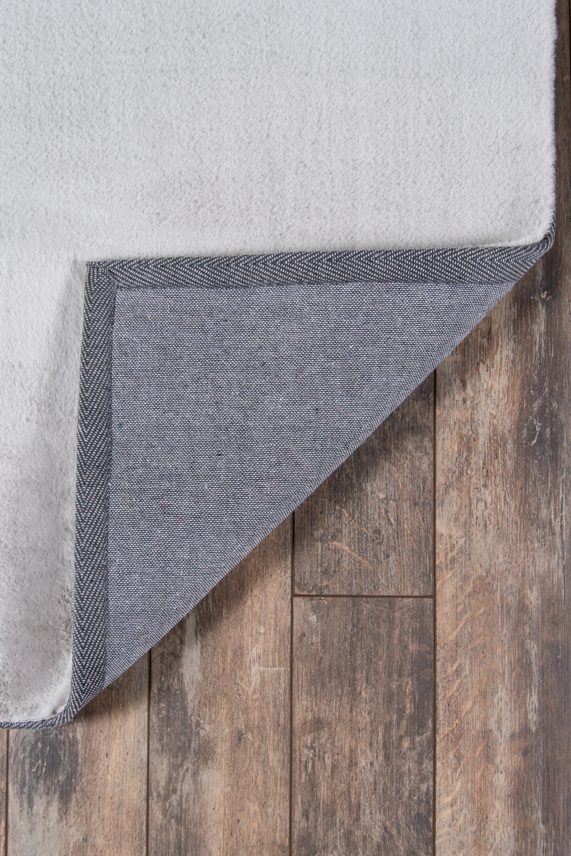 Momeni Suave Shag  Grey  Contemporary