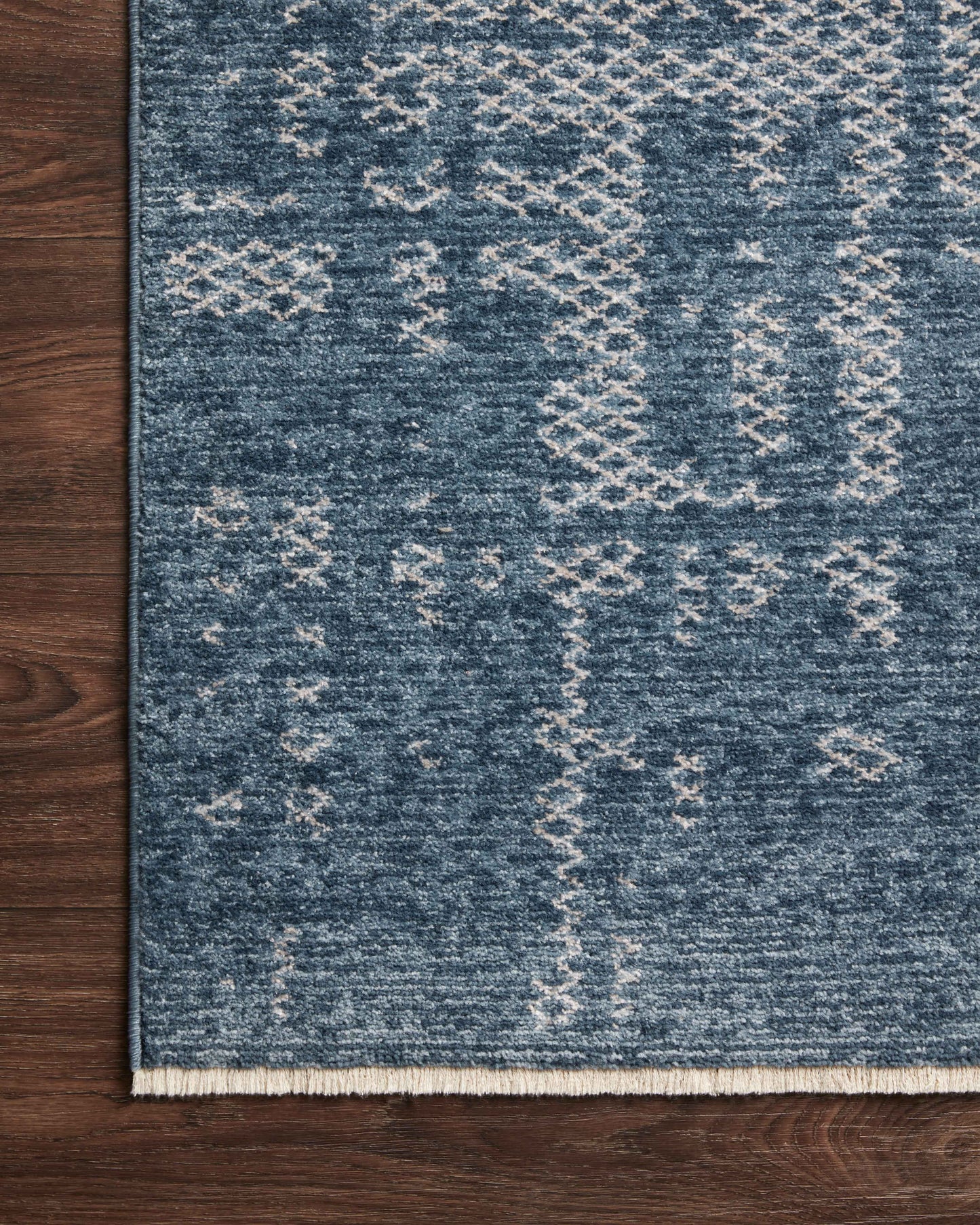 Loloi II Vance VAN-01 Denim Dove Traditional Power Loomed Rug