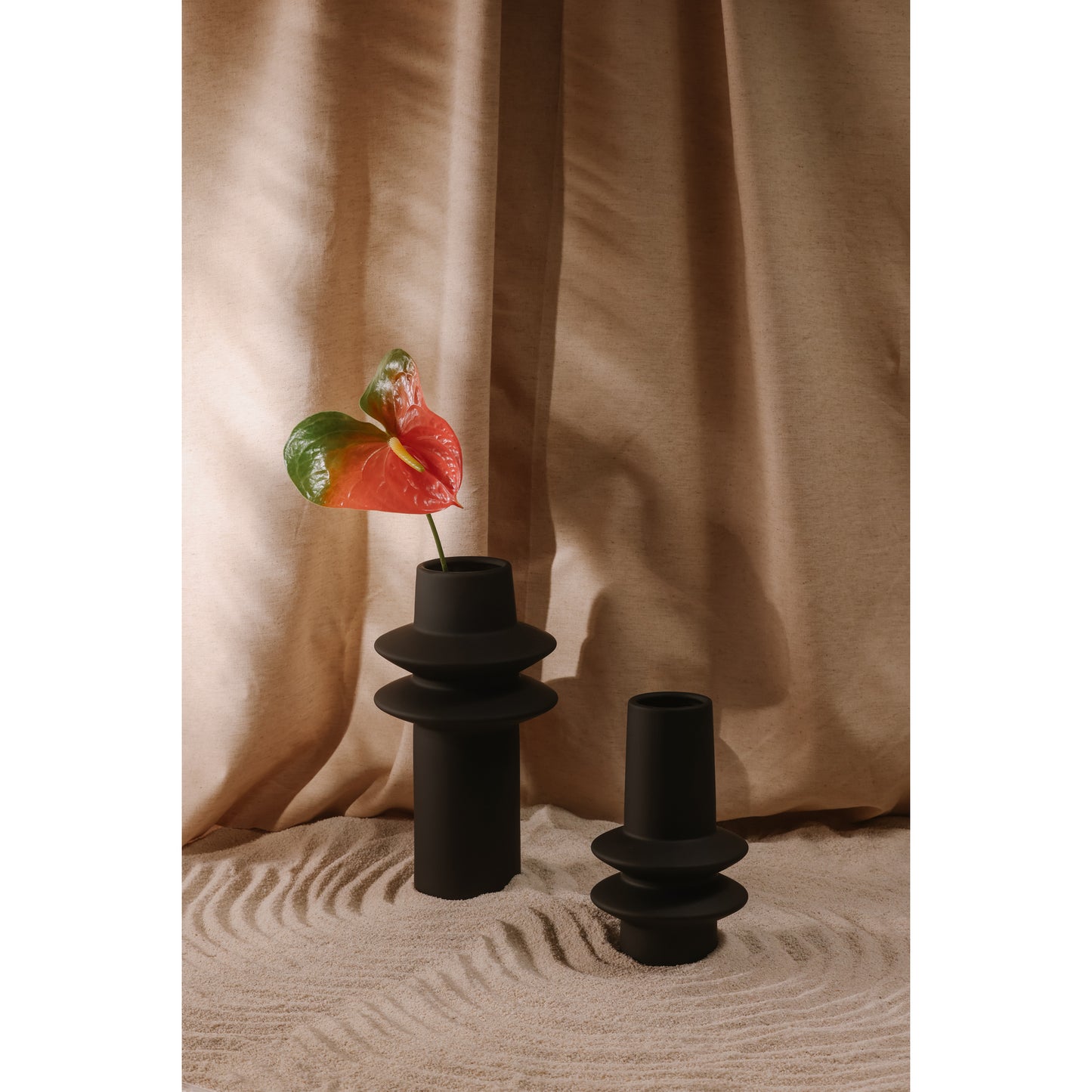 Moes Home Vases Illustrator Black  Furniture