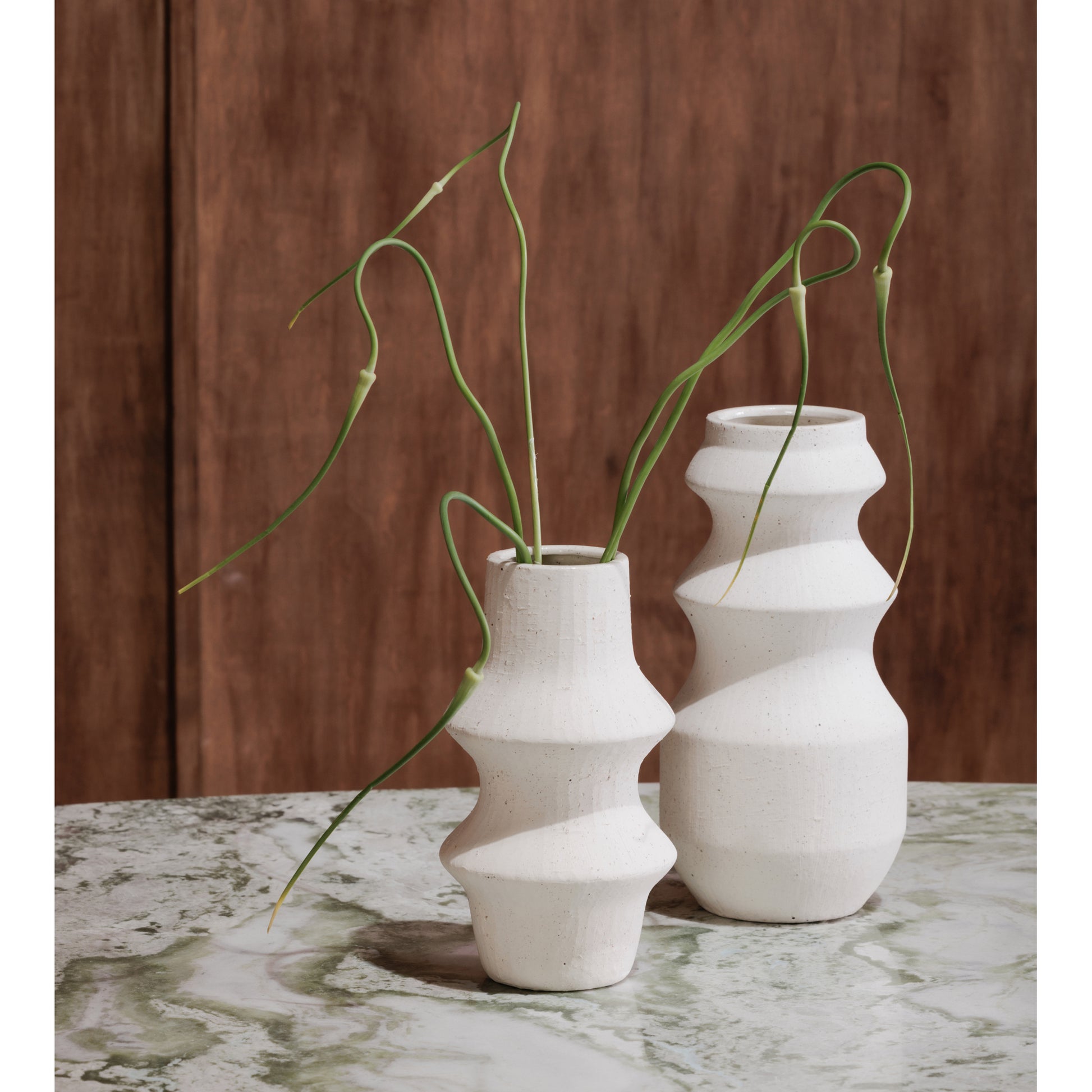 Moes Home Vases Perri White Modern Furniture