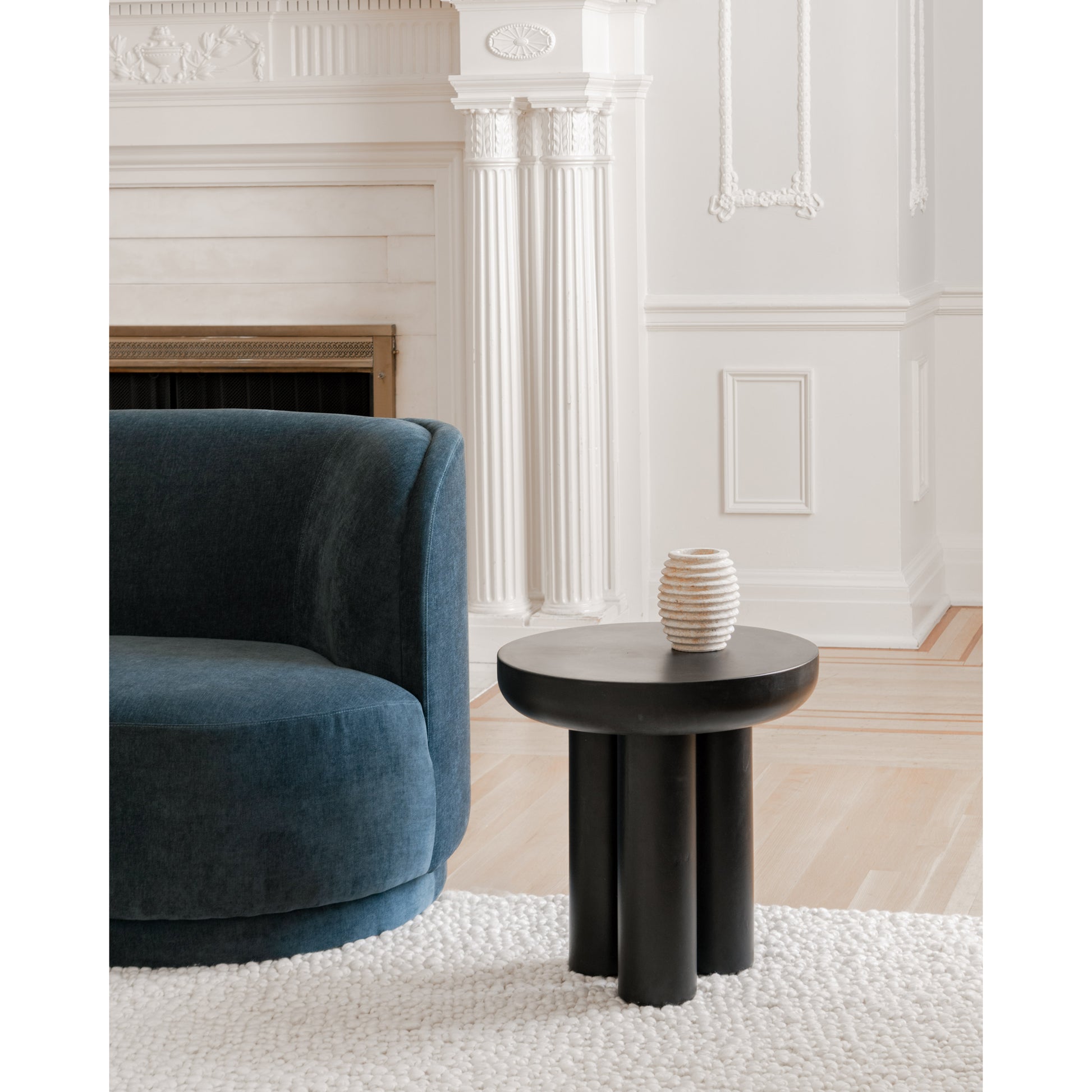 Moes Home Side Table Rocca Black Contemporary Furniture