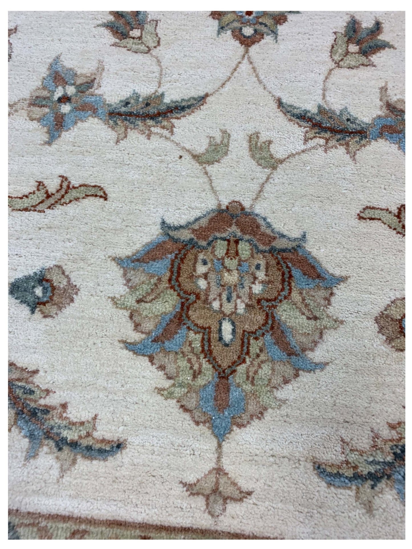 Artisan Zara Ivory Traditional Knotted Rug - Rugs - Artisan - Atlanta Designer Rugs