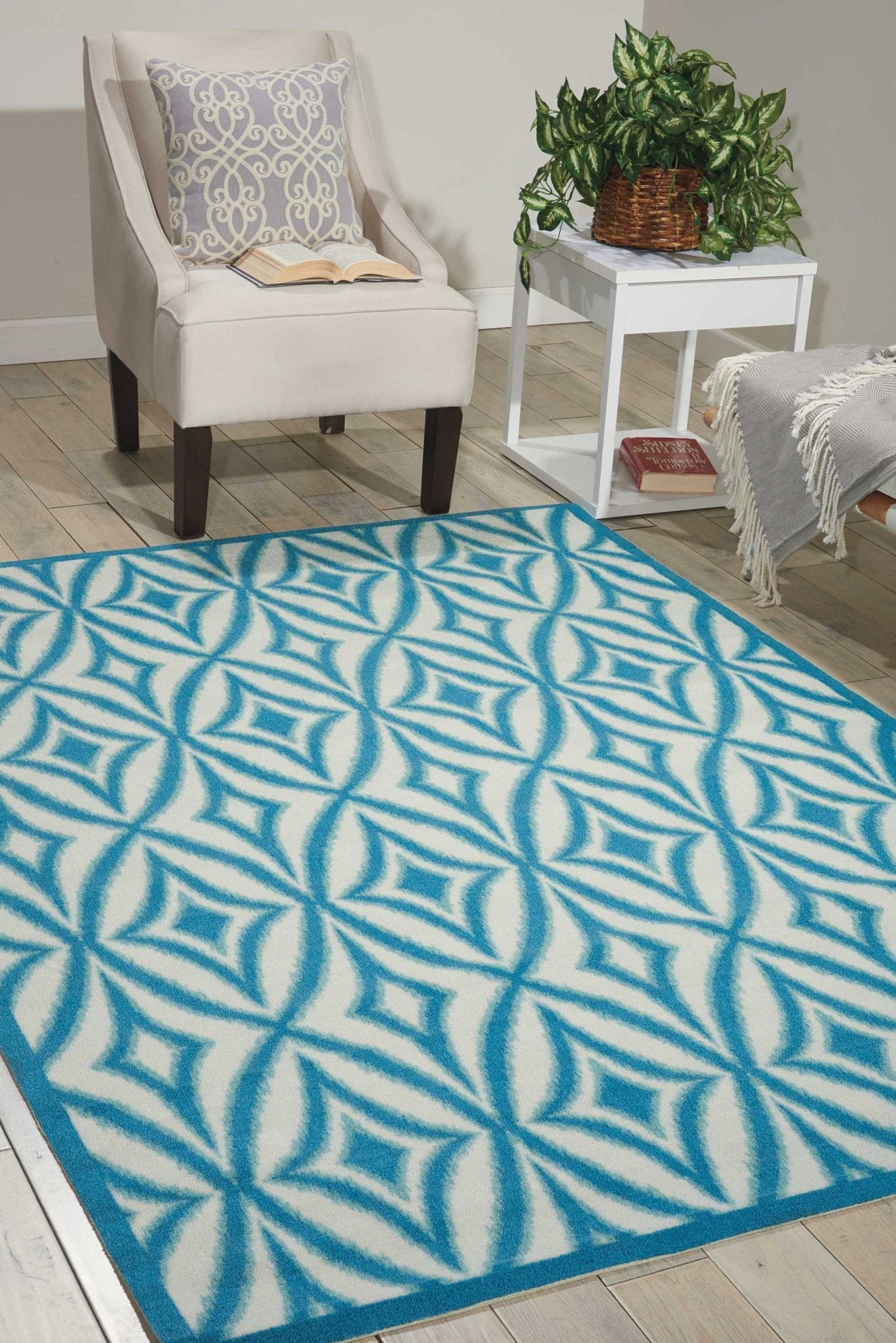 Waverly Sun N Shade SND19 Azure Contemporary Machinemade Rug - Rugs - Waverly - Atlanta Designer Rugs