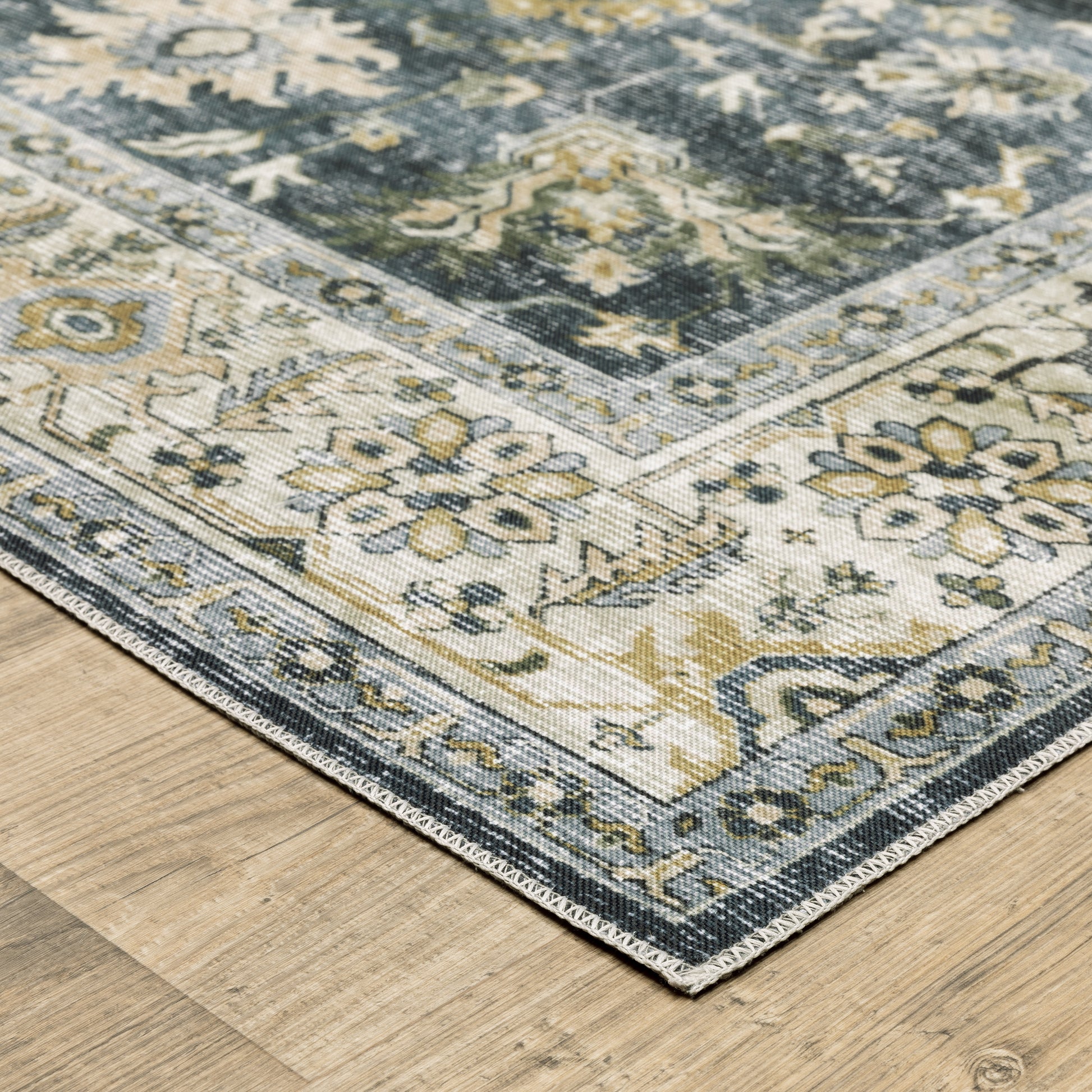 Oriental Weavers Charleston CHA08 Blue Washable Power-Loomed Rug