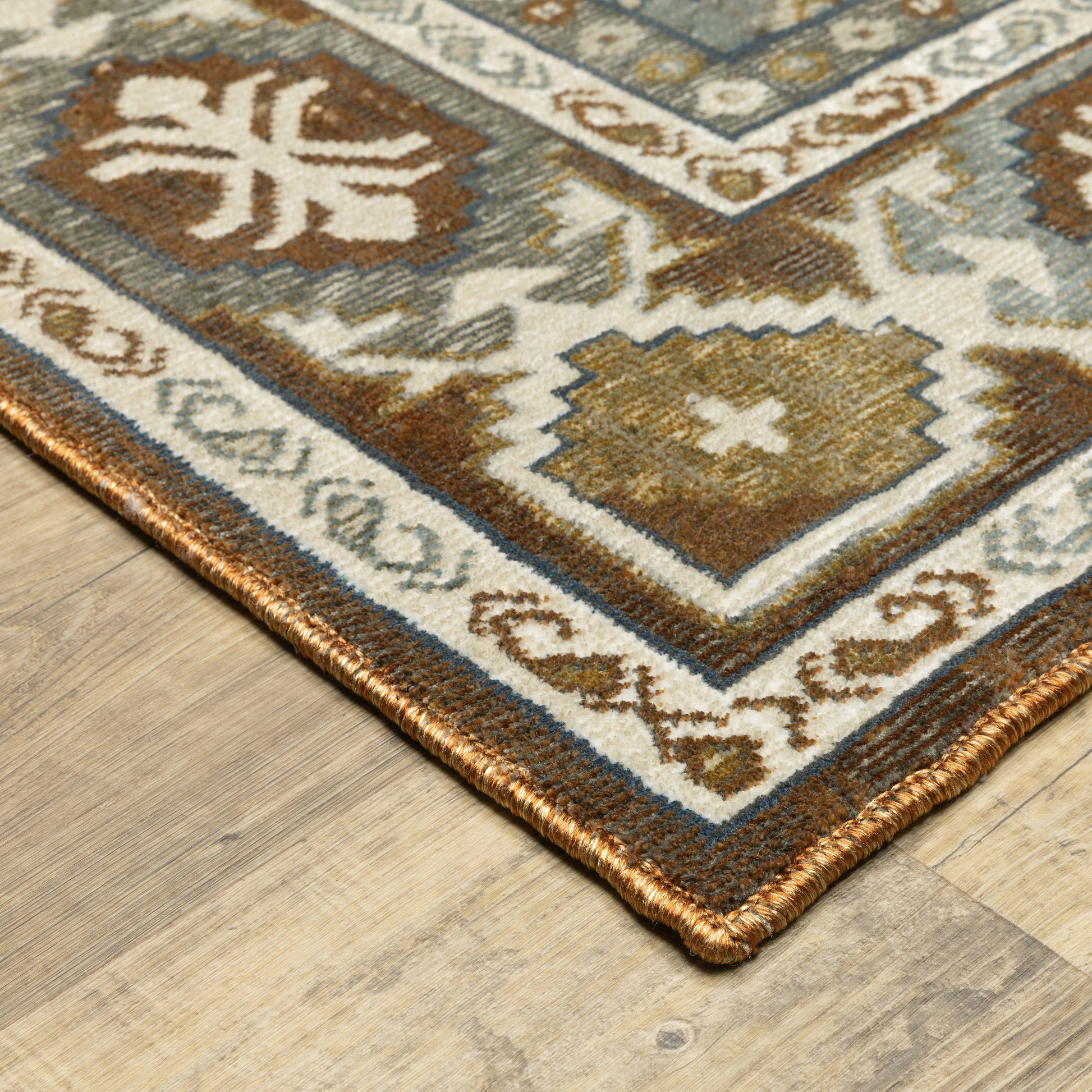 Oriental Weavers Ellington ELL03 Rust Traditional Power-Loomed Rug