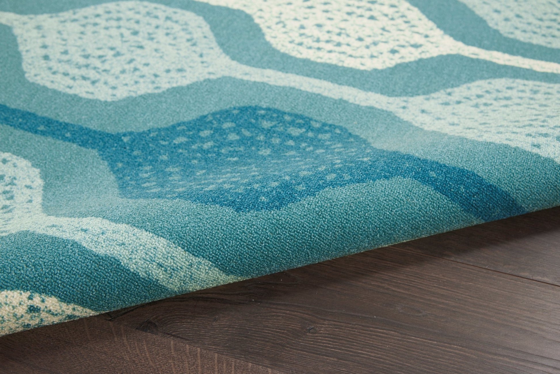 Waverly Sun N Shade SND70 Aqua Contemporary Machinemade Rug - Rugs - Waverly - Atlanta Designer Rugs