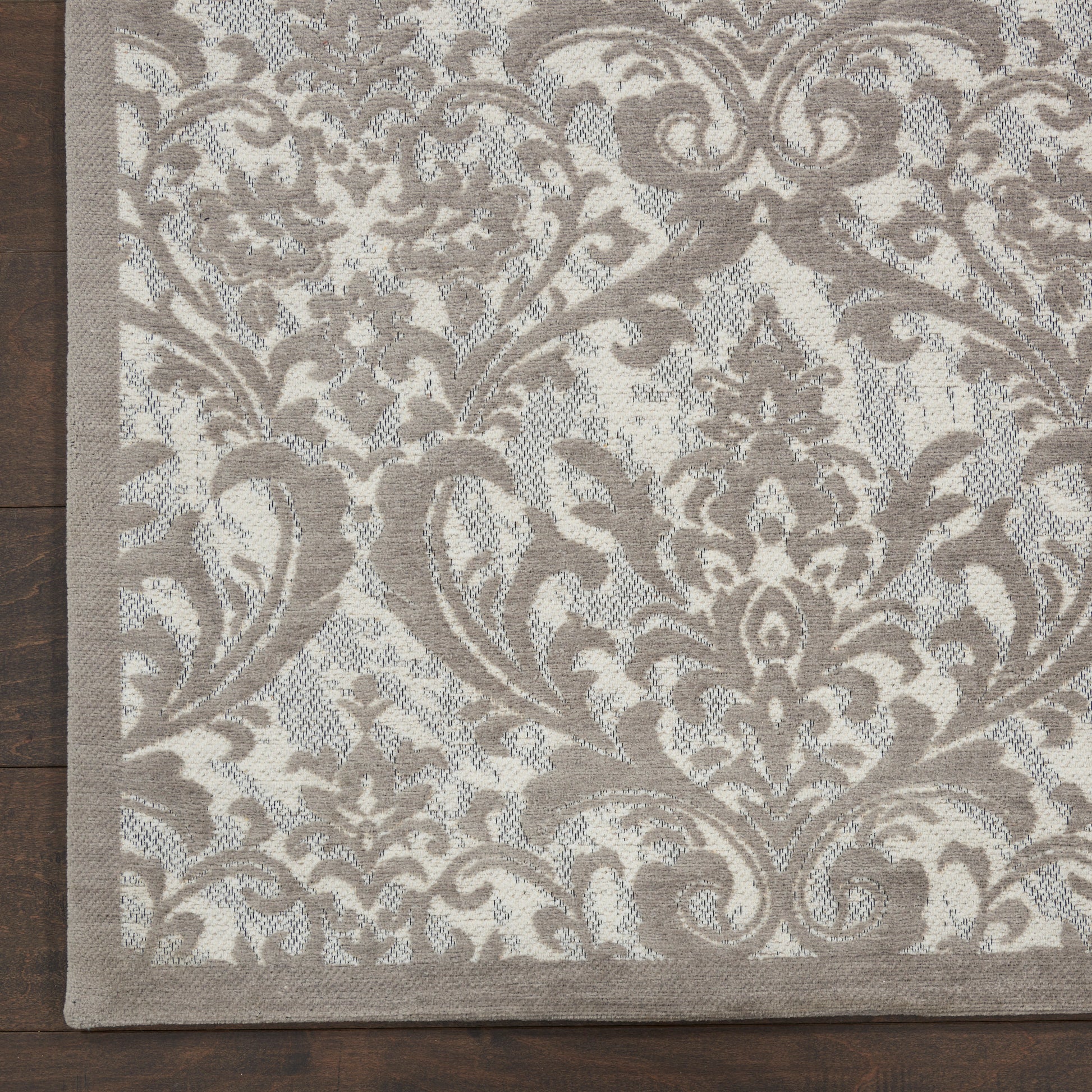 Nourison Home Damask  Ivory Grey  Traditional