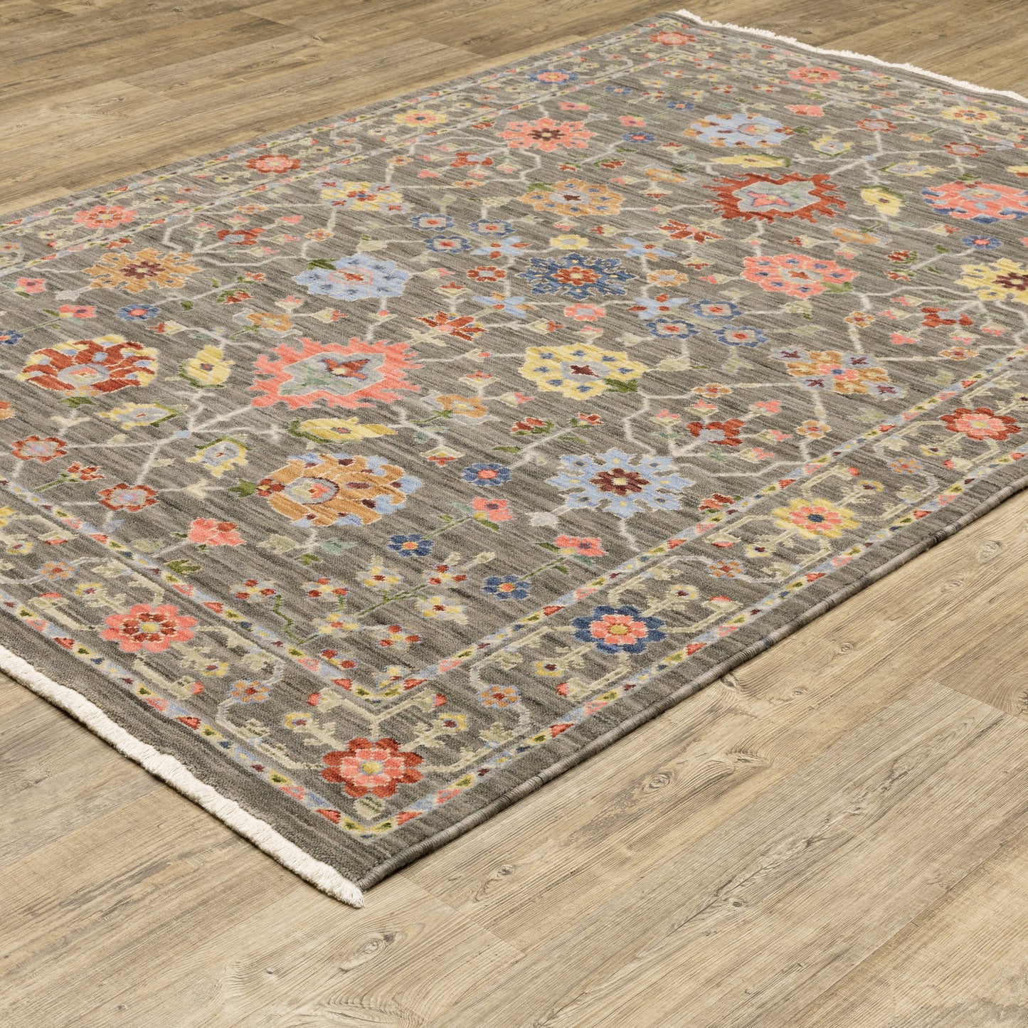 Oriental Weavers Lucca 093K1 Grey Traditional Power-Loomed Rug