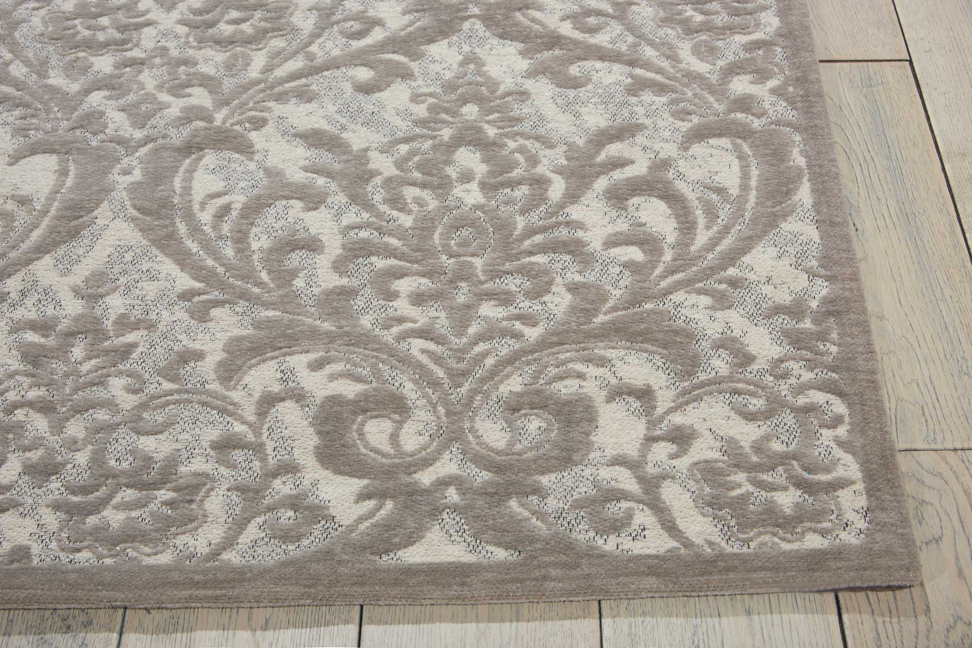 Nourison Home Damask  Ivory Grey  Traditional