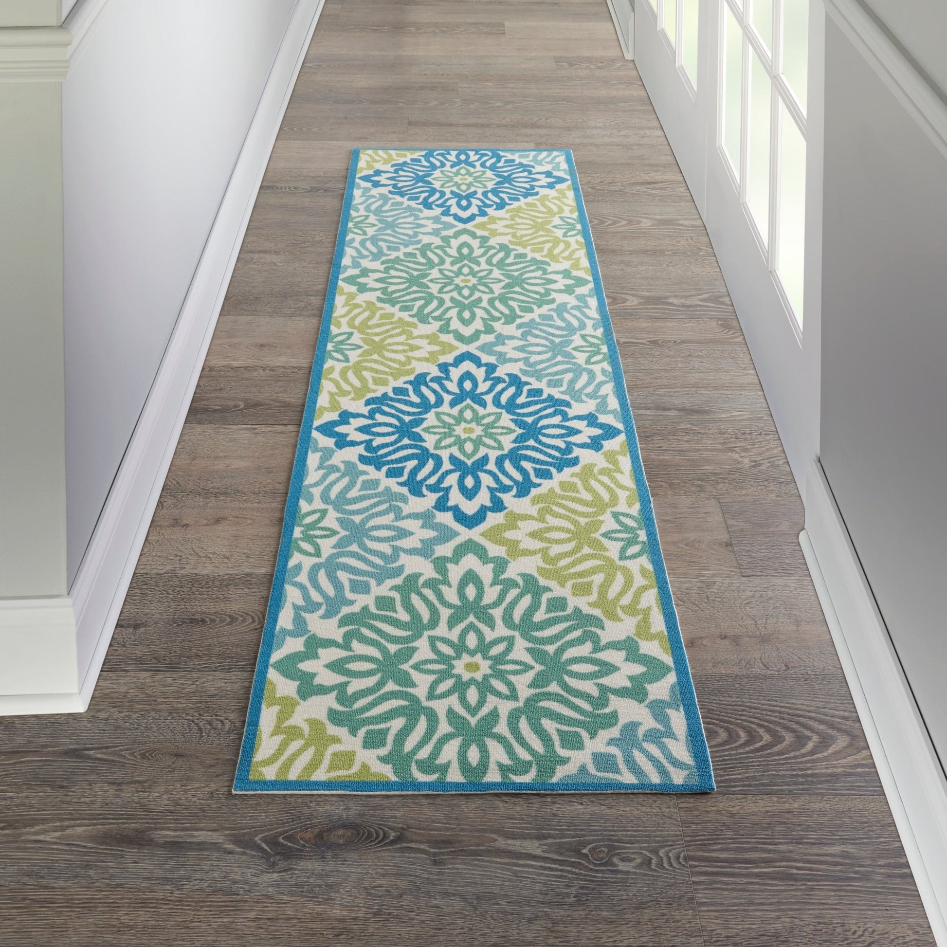 Waverly Sun N Shade SND23 Marine Transitional Machinemade Rug - Rugs - Waverly - Atlanta Designer Rugs