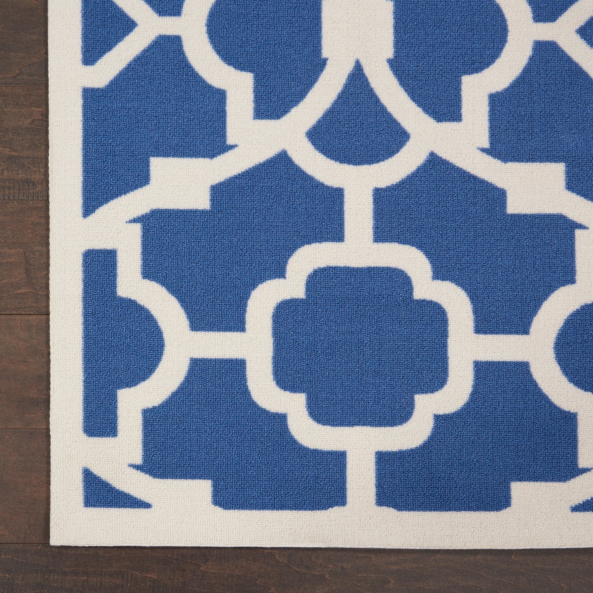 Waverly Sun N Shade SND04 Lapis Transitional Machinemade Rug - Rugs - Waverly - Atlanta Designer Rugs