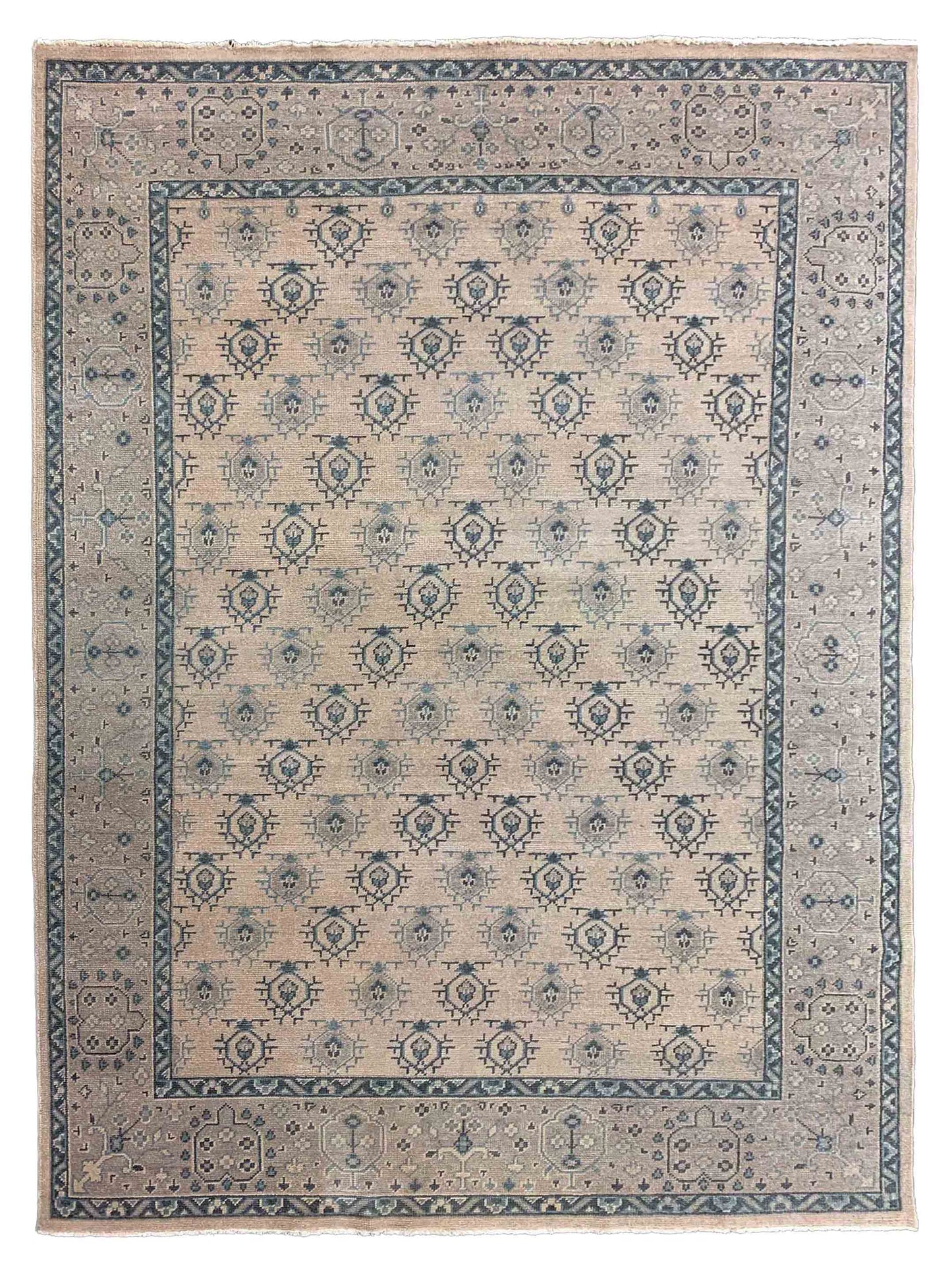 Artisan Uma OK-556 Ivory Transitional Knotted Rug