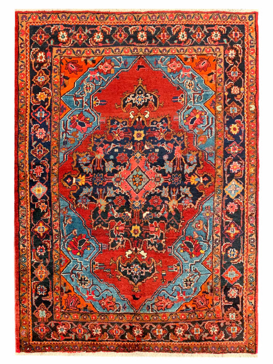 Artisan Persian Traditions 305741 Red Traditional Knotted Rug