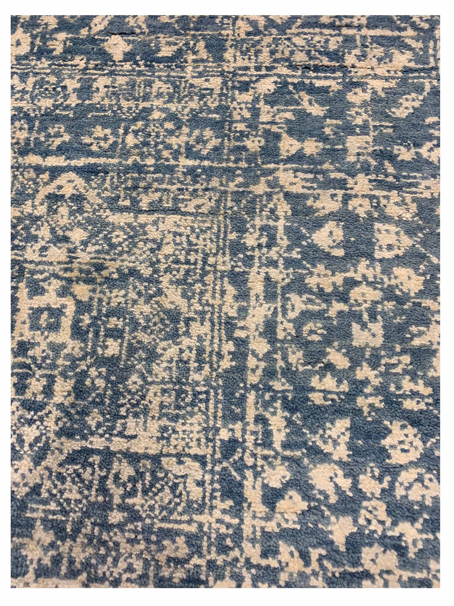 Artisan Adele  Silver Blue Transitional Knotted Rug