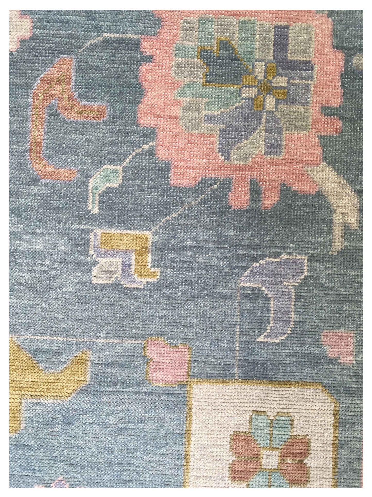 Artisan Blossom  Blue  Traditional Knotted Rug