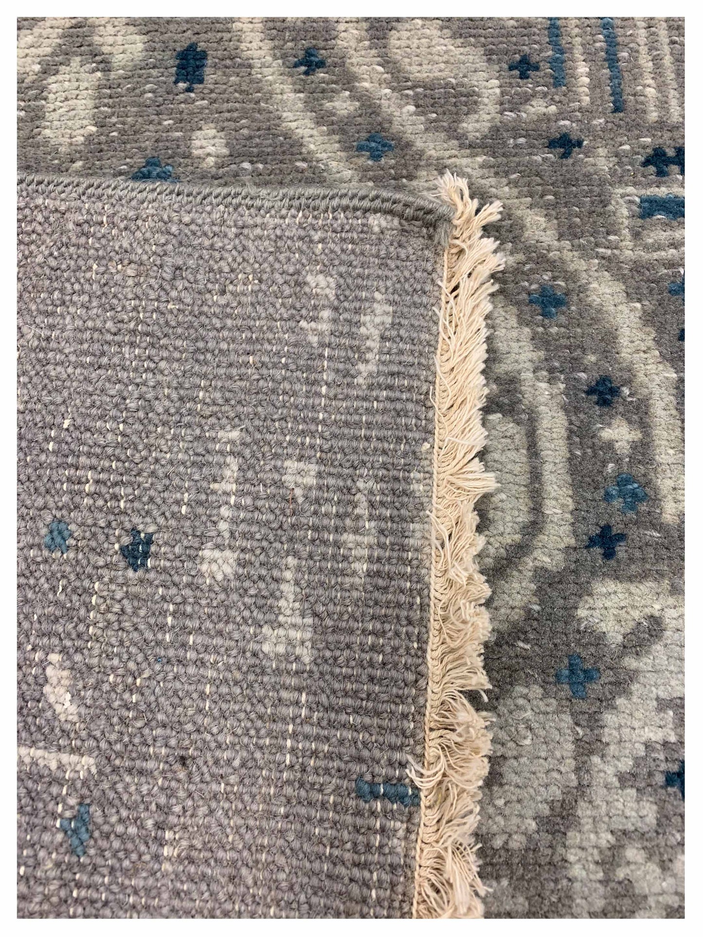 Artisan Uma Grey Ivory Transitional Knotted Rug - Rugs - Artisan - Atlanta Designer Rugs