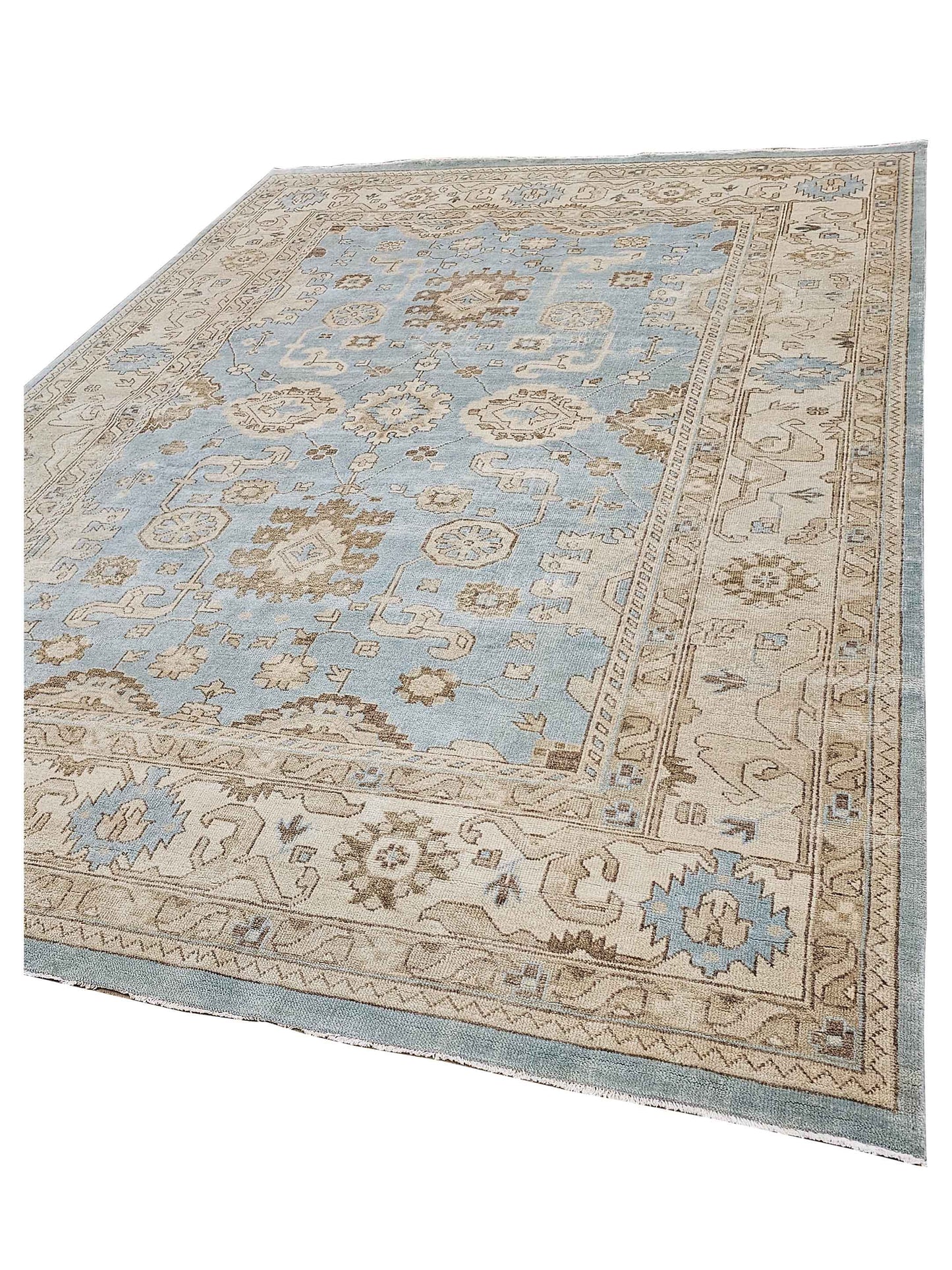 Artisan Freida  Lt.Blue Ivory Traditional Knotted Rug