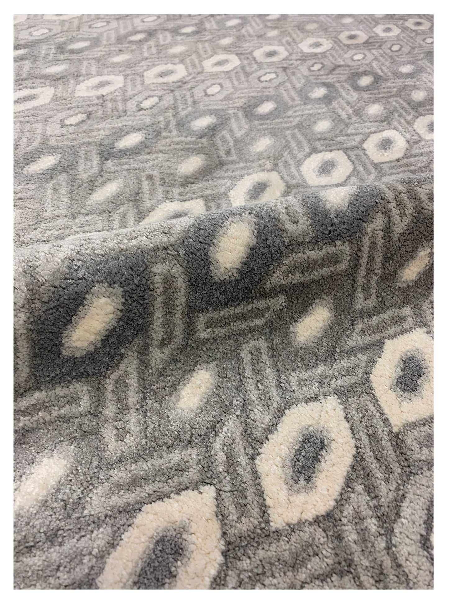 Artisan Lucy Lt.Grey Transitional Machinemade Rug - Rugs - Artisan - Atlanta Designer Rugs